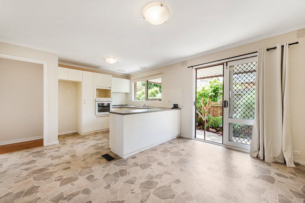 2/29 Forest Road, Ferntree Gully, VIC 3156