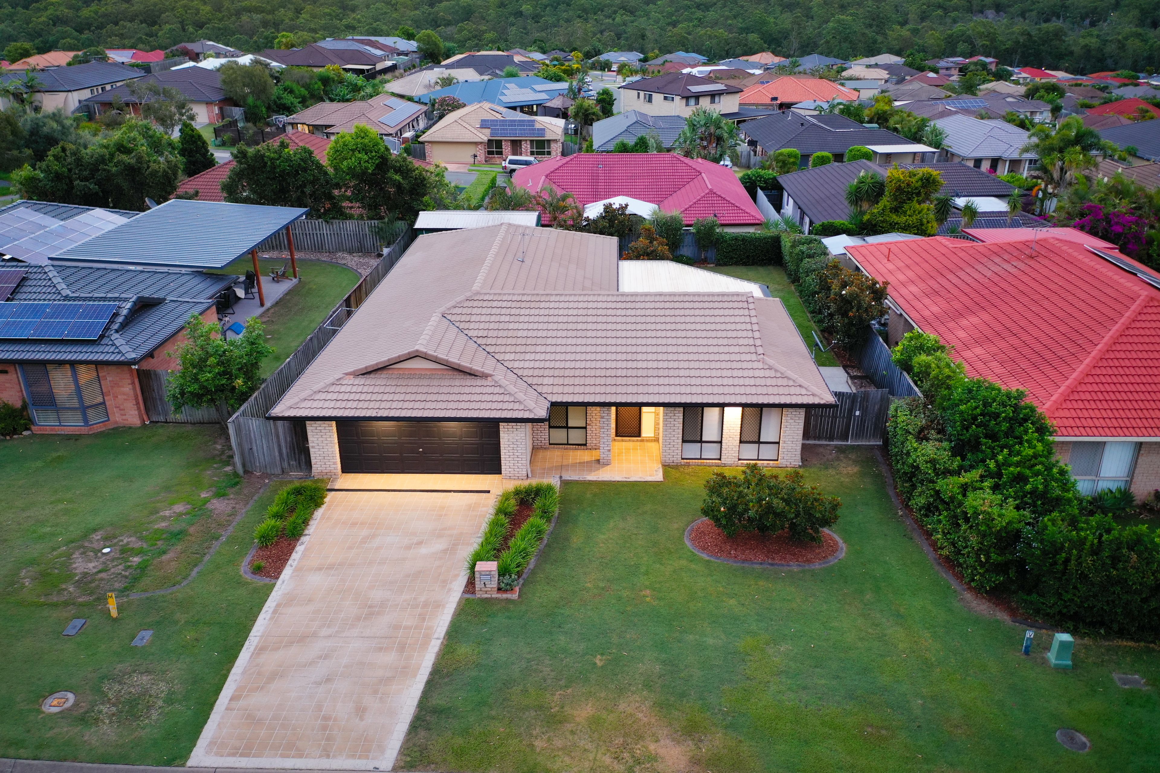 1 Lyons Court, Springfield QLD 4300