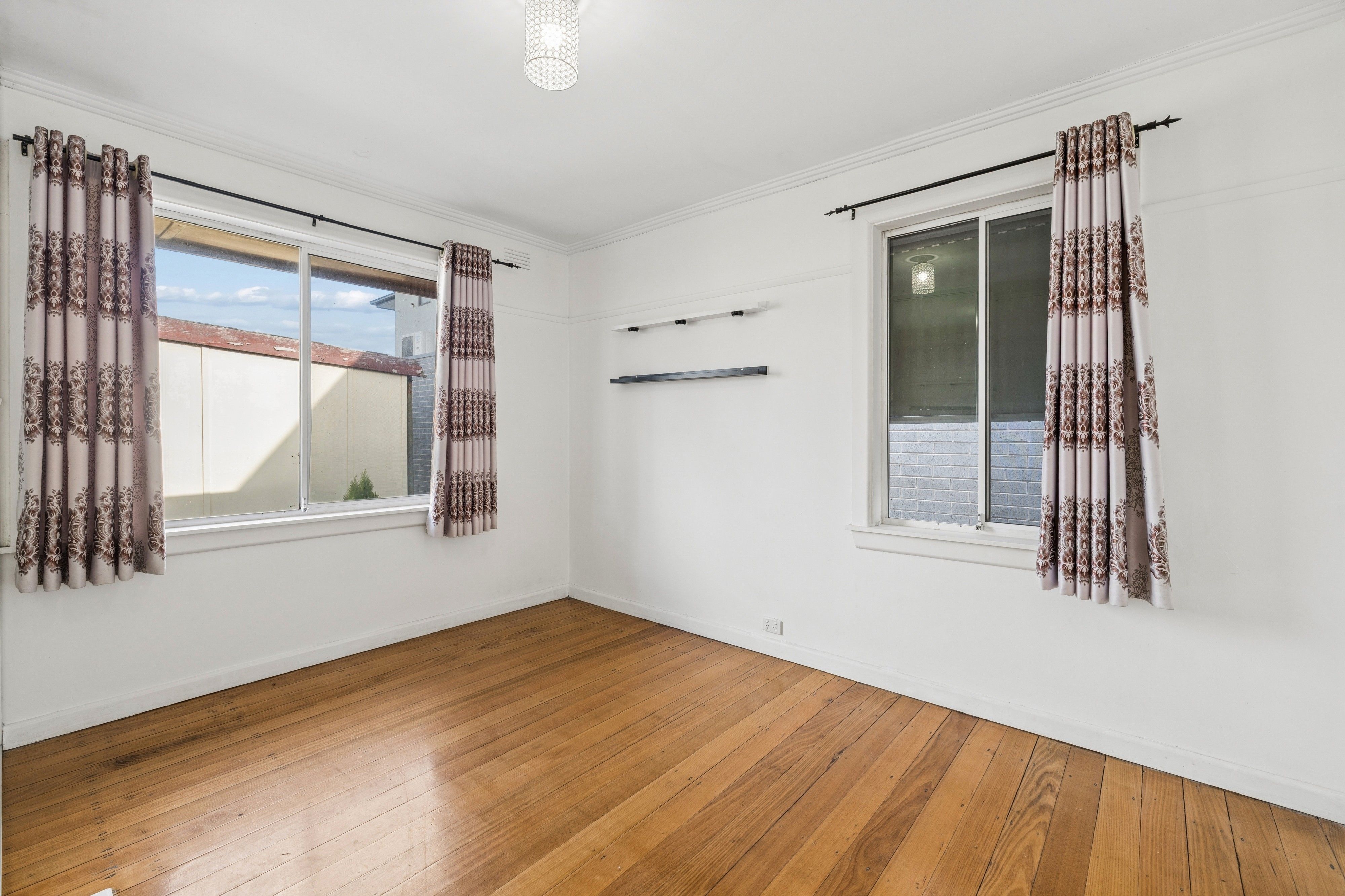 55 Jensen Road — photo 6 of 12