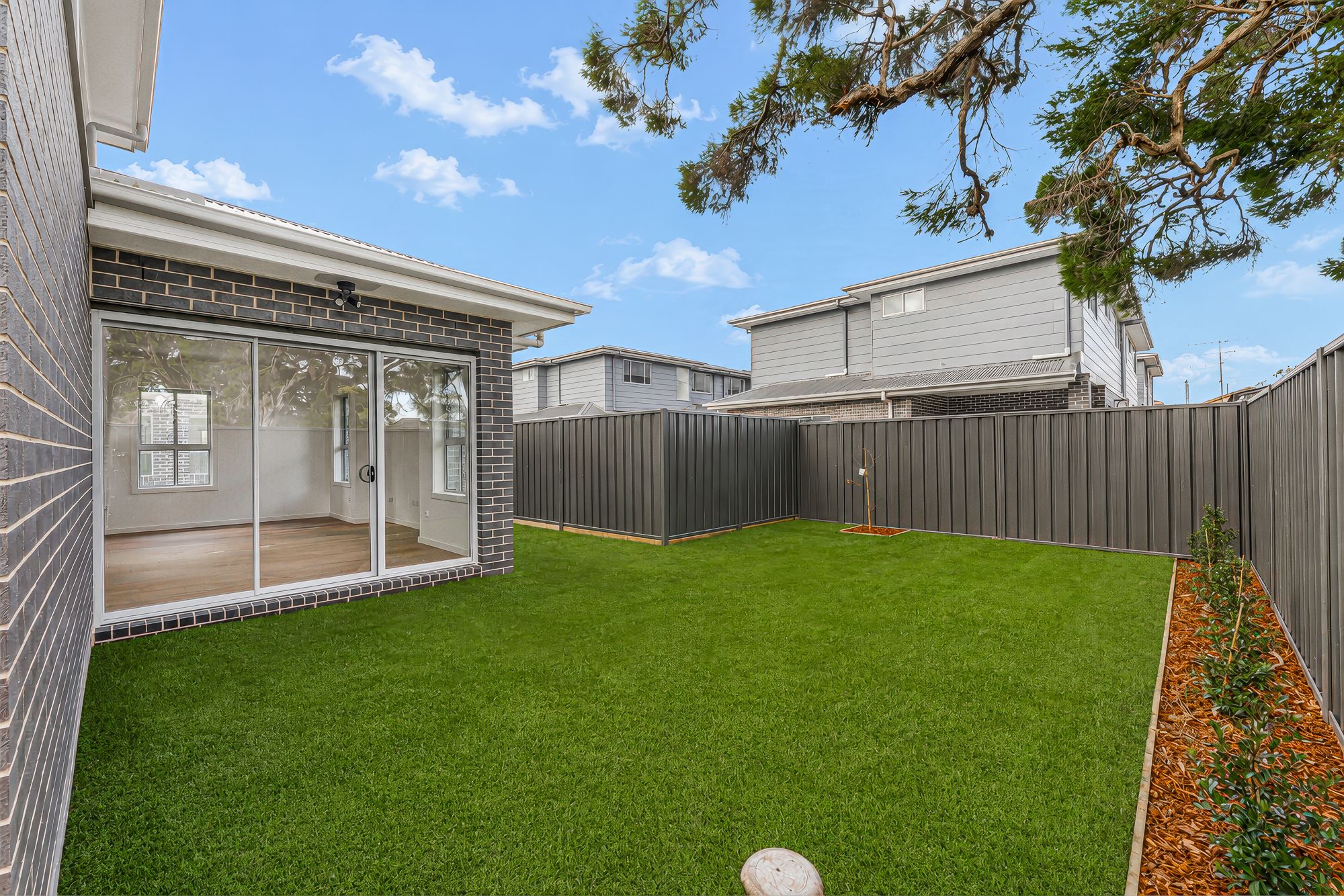 1-9/83-85 Canberra Street — photo 14 of 18