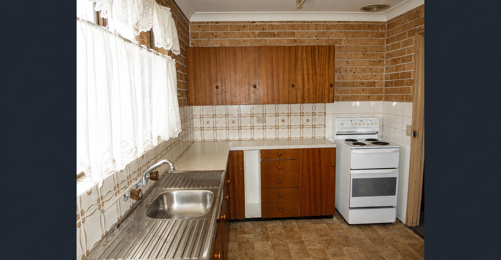 2/192 Chapel Street, Armidale, NSW 2350