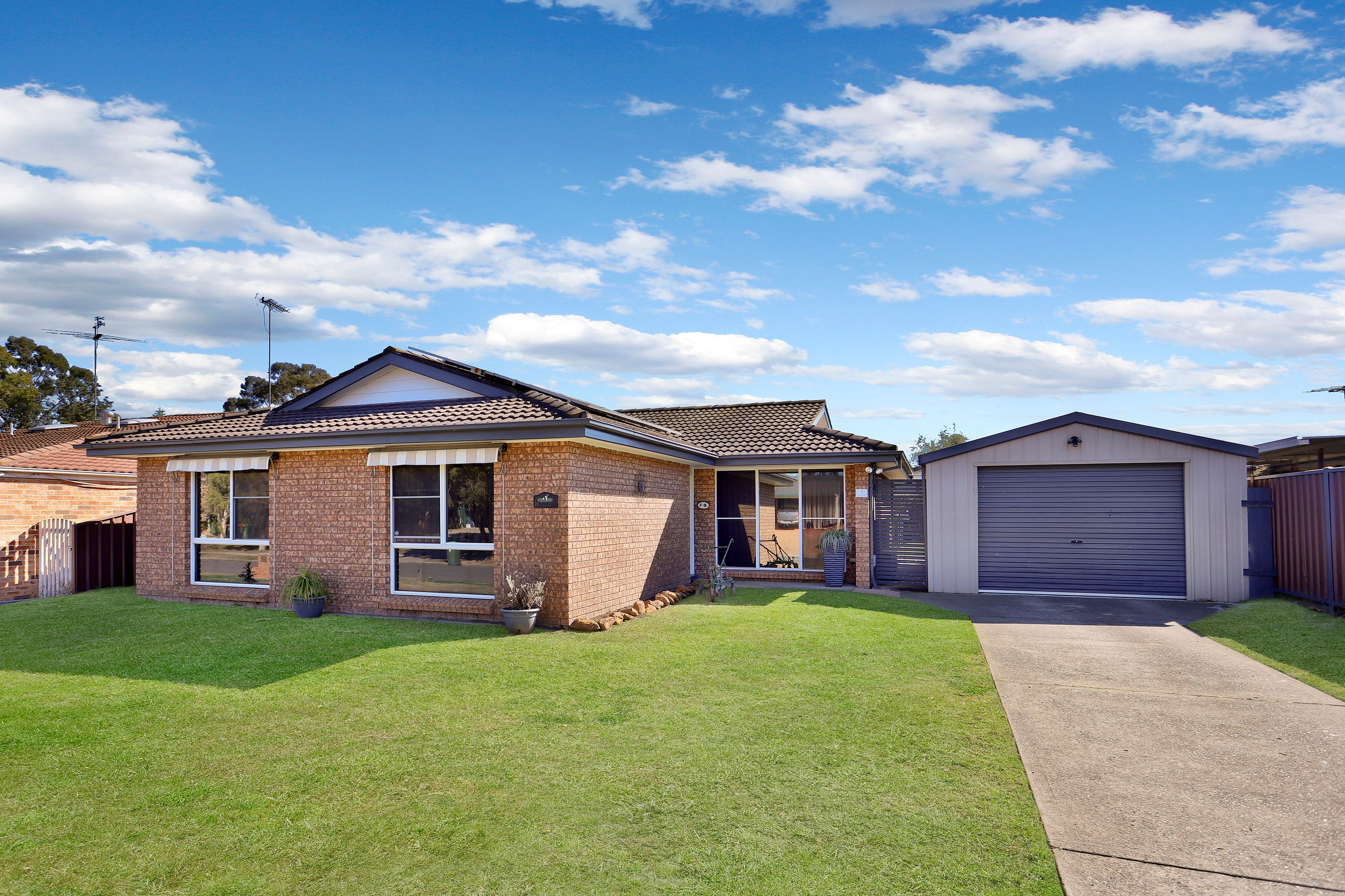 7 Loder Crescent