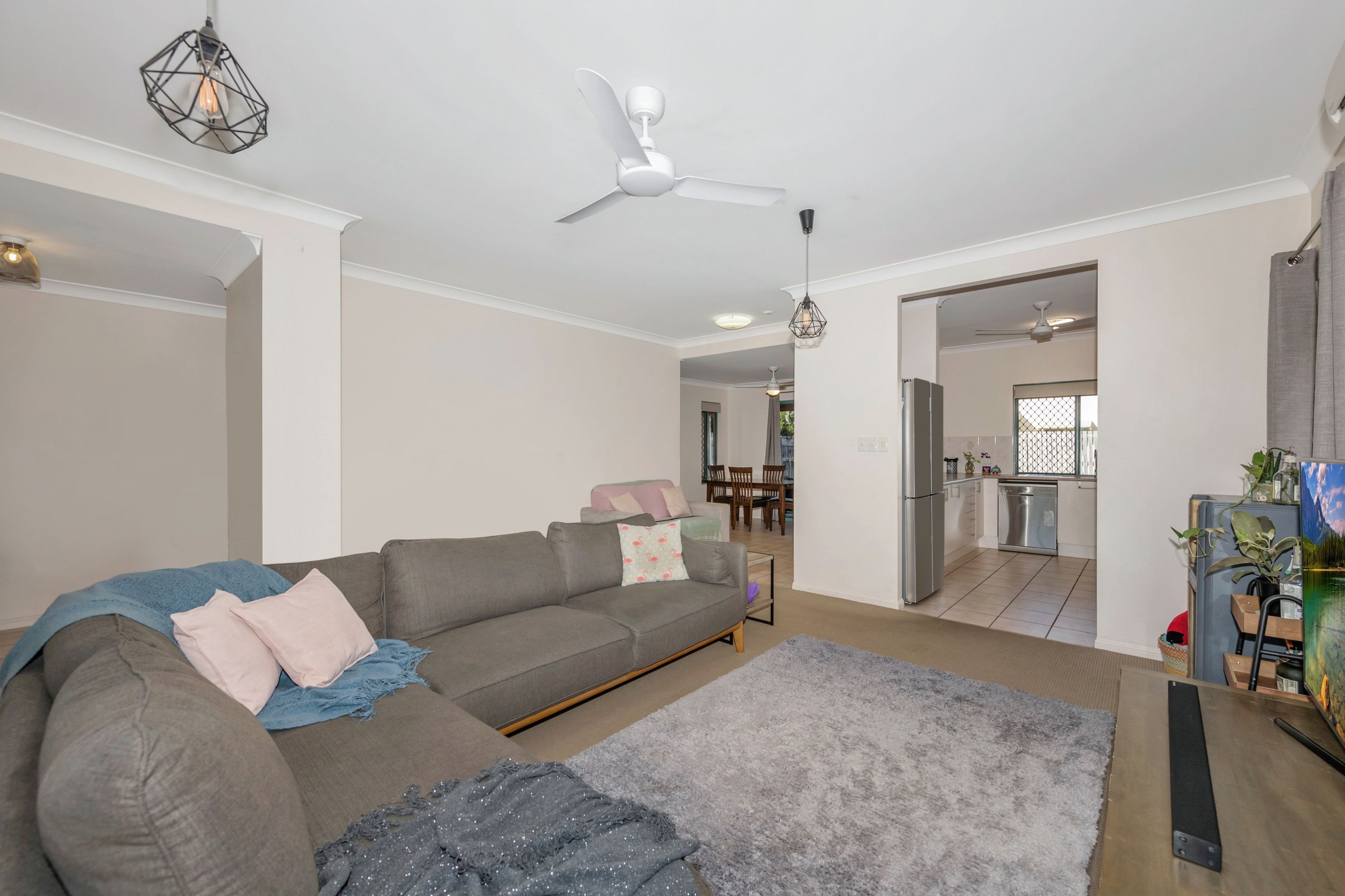 2/14 Ninth Street, Railway Estate, QLD 4810