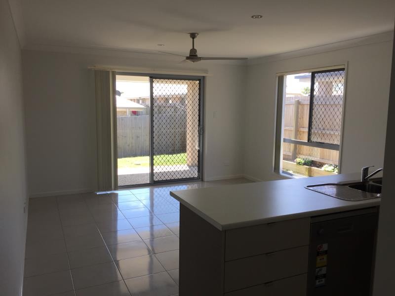 8a Shanks Court, Bundamba, QLD 4304