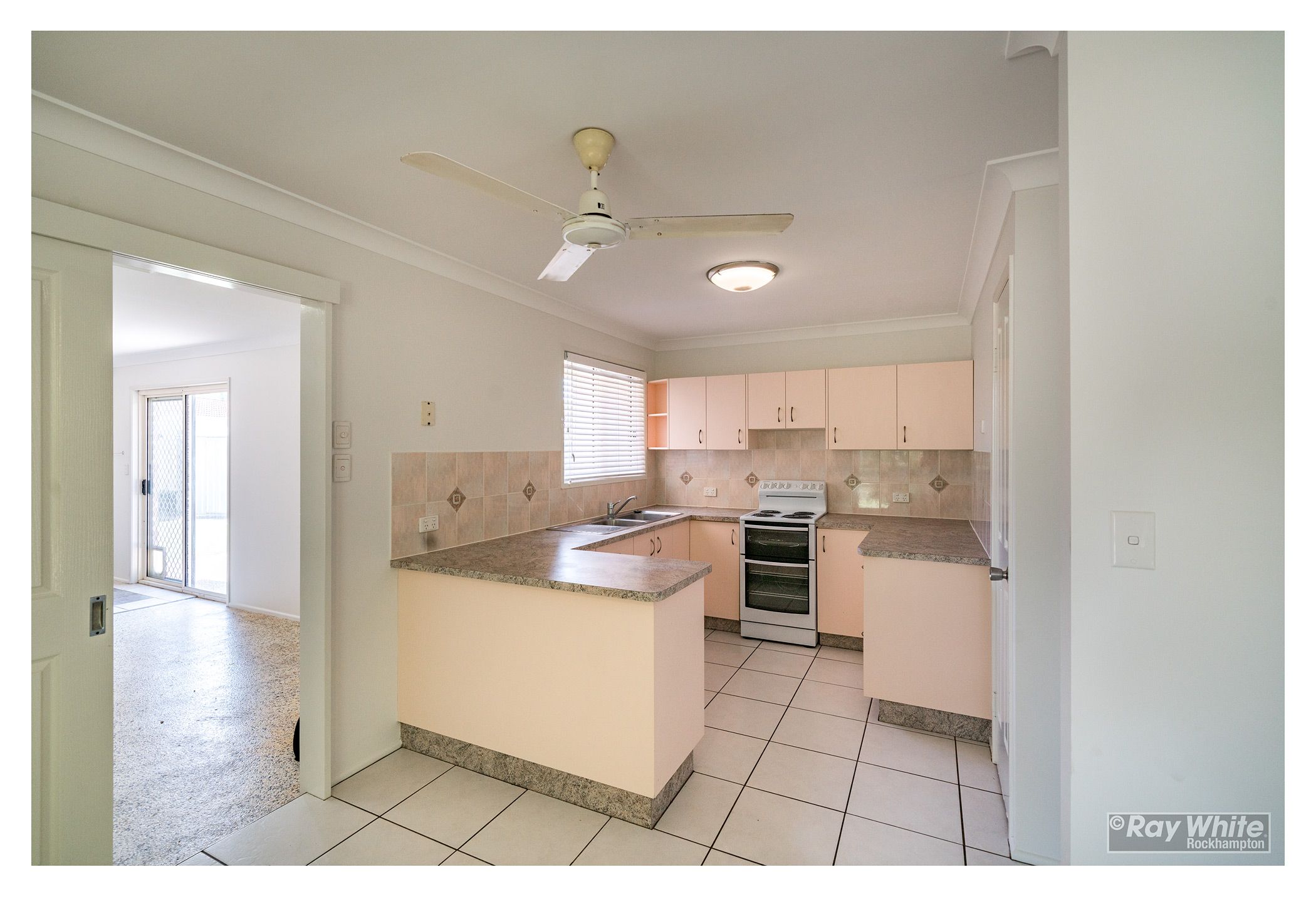 9 Banksia Place, Kawana, QLD 4701