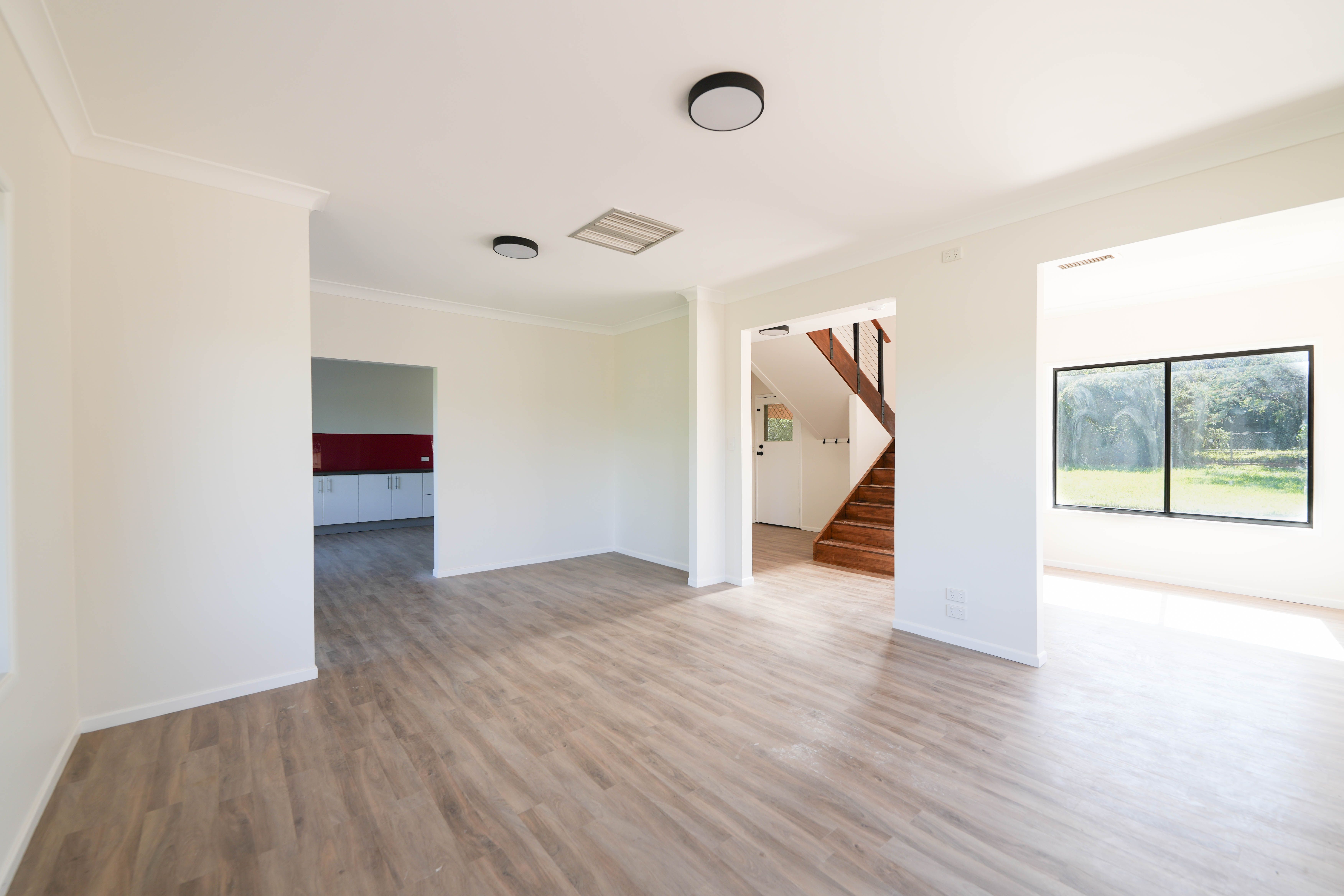10 Bowditch Crescent — photo 5 of 17
