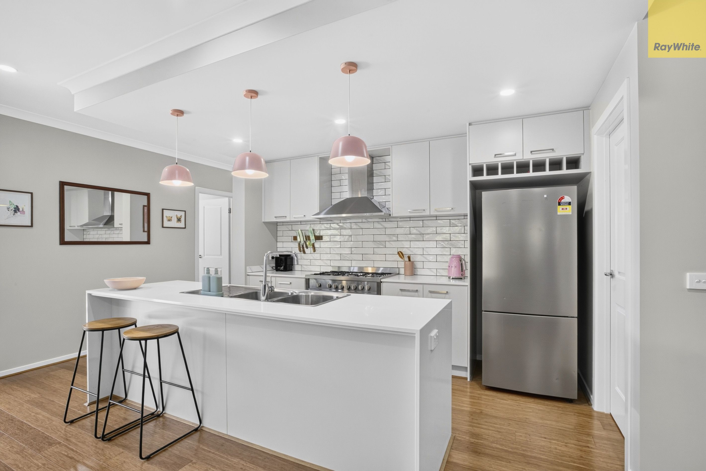 7 Pinnacle Point Road — photo 3 of 18