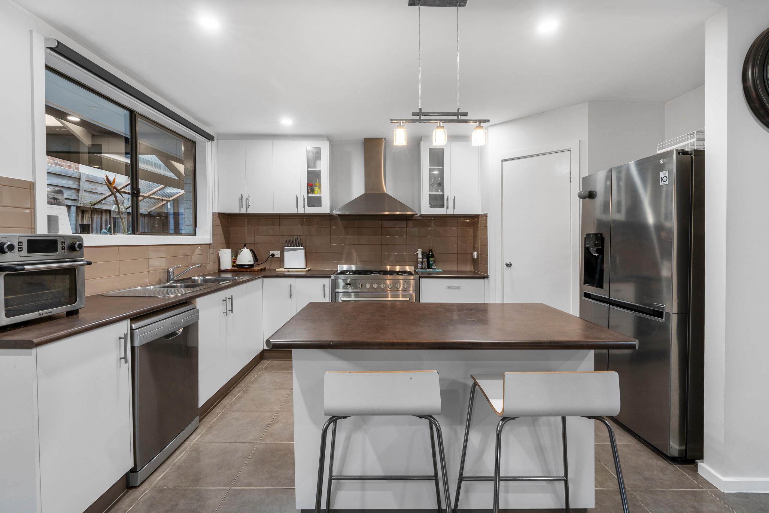 8 Peterborough Drive, Doreen, VIC 3754