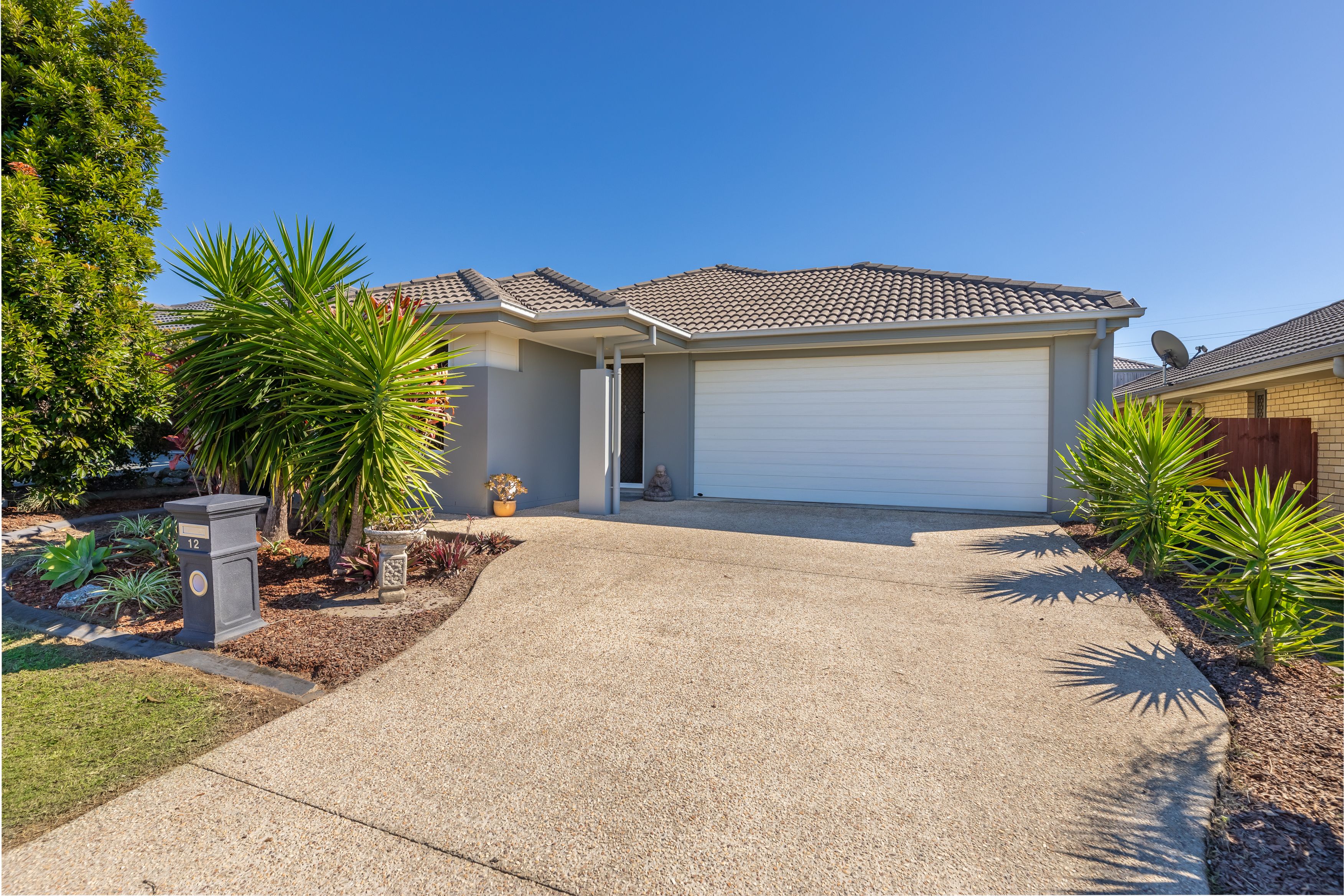 12 Yarrow Circuit, Griffin QLD 4503