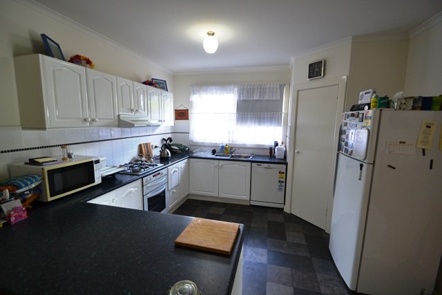 19 Tallarook Street, Seymour, VIC 3660