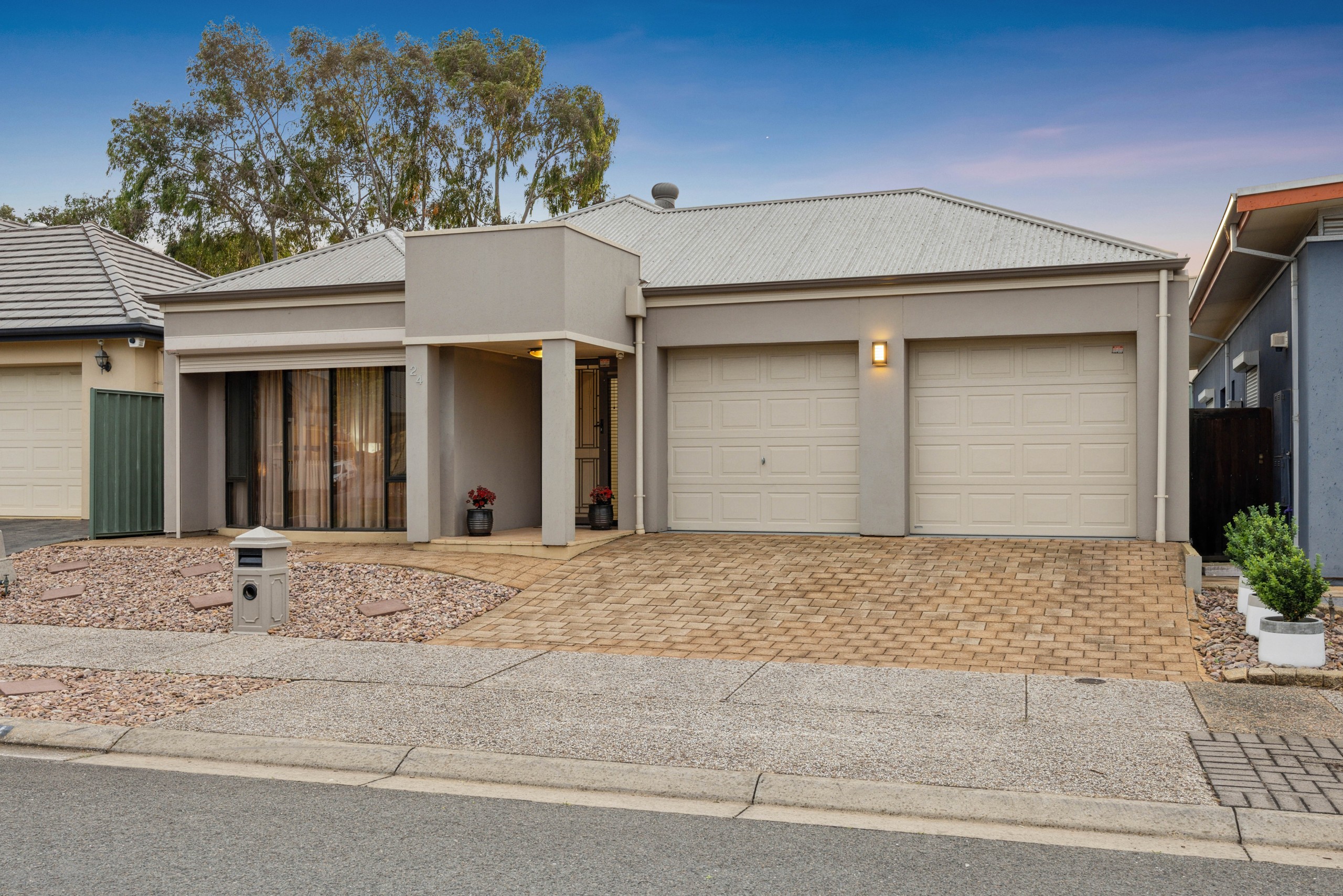 24 Maple Circuit, Mawson Lakes, SA 5095