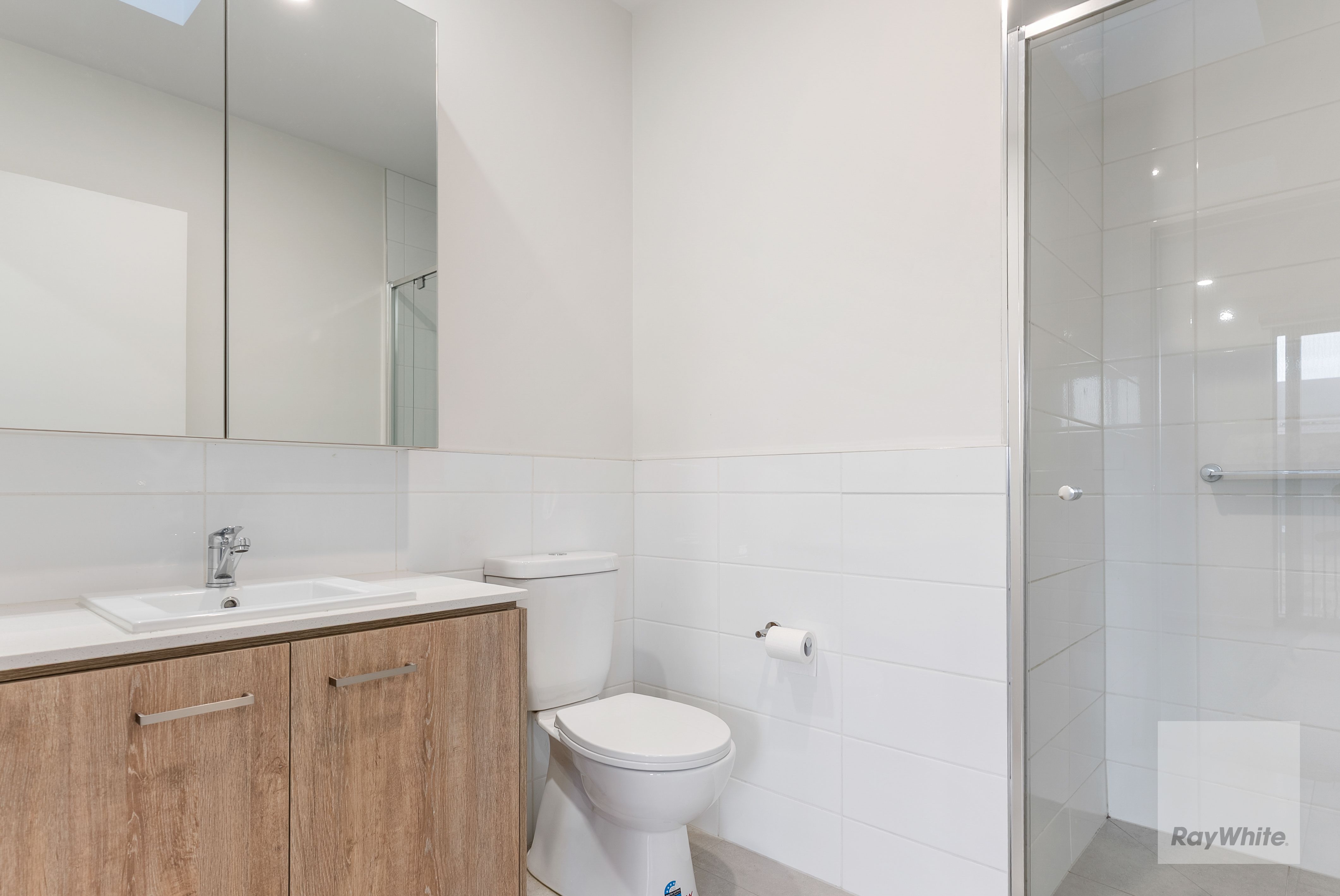 64 Elmhurst Avenue — photo 12 of 18