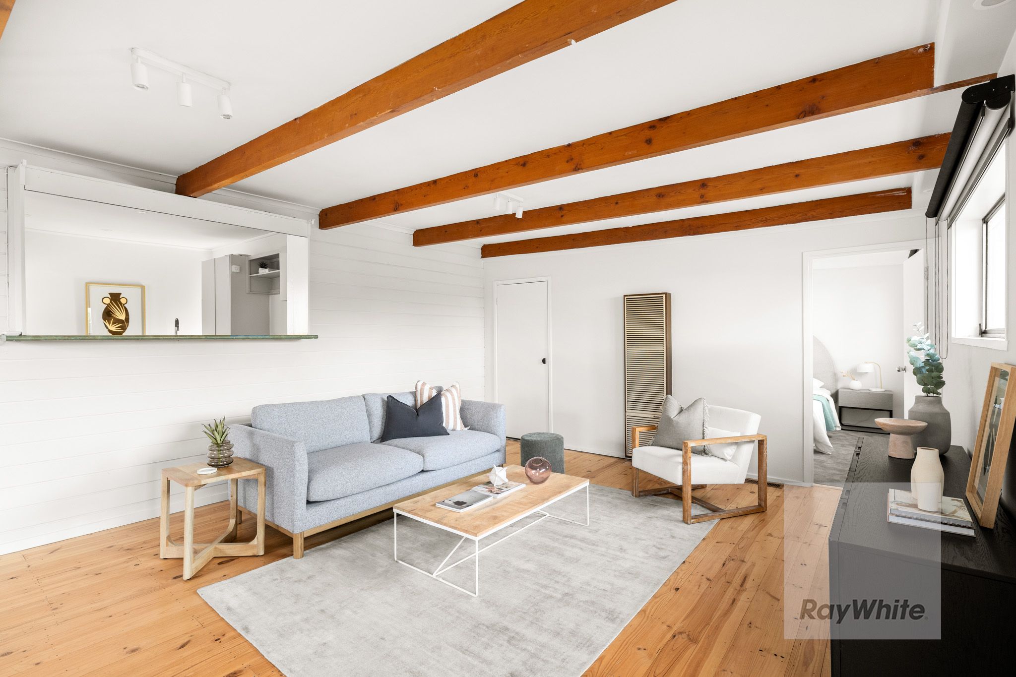 82 Moreton Crescent — photo 8 of 18