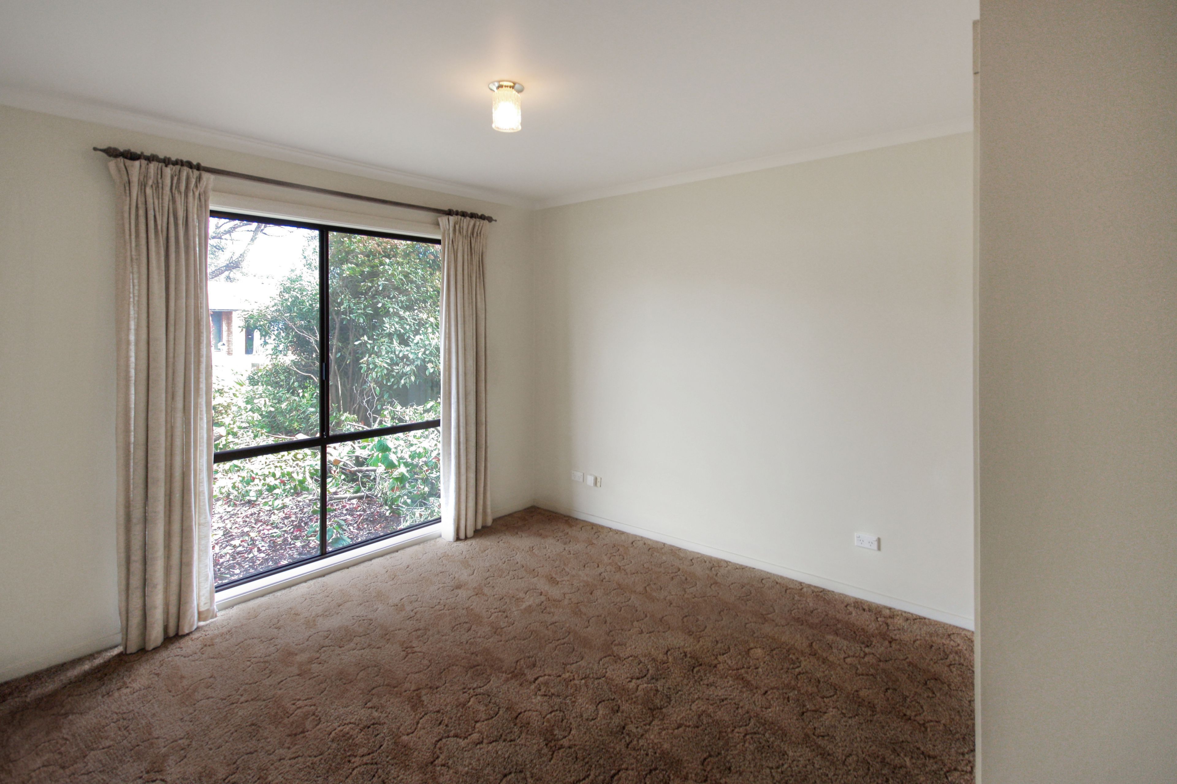 7 Mathieson Court — photo 5 of 8