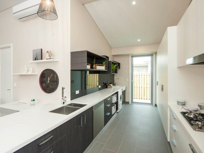 12 Tulipwood Circuit, Boyne Island, QLD 4680