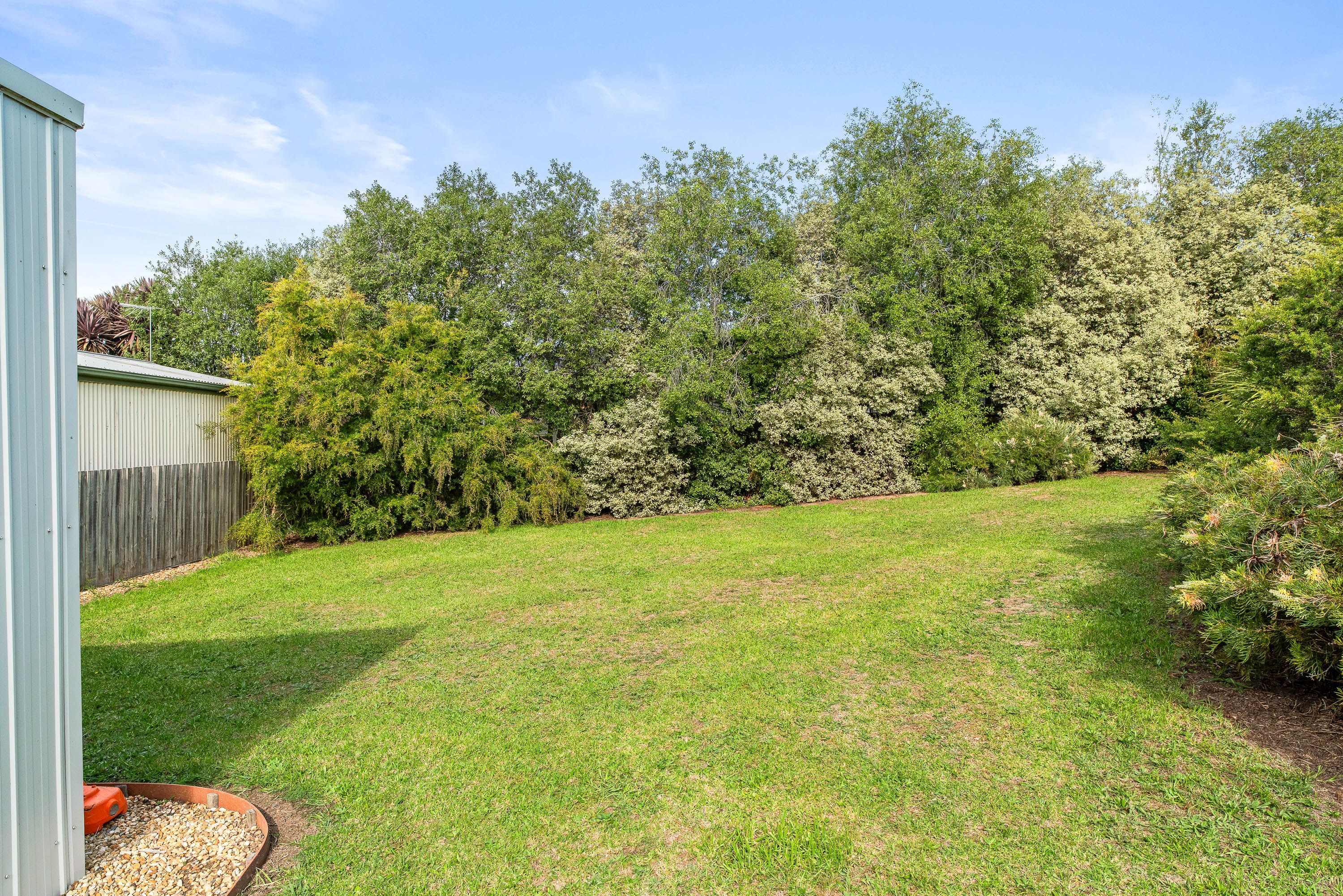 19 Manna Gum Drive — photo 14 of 14
