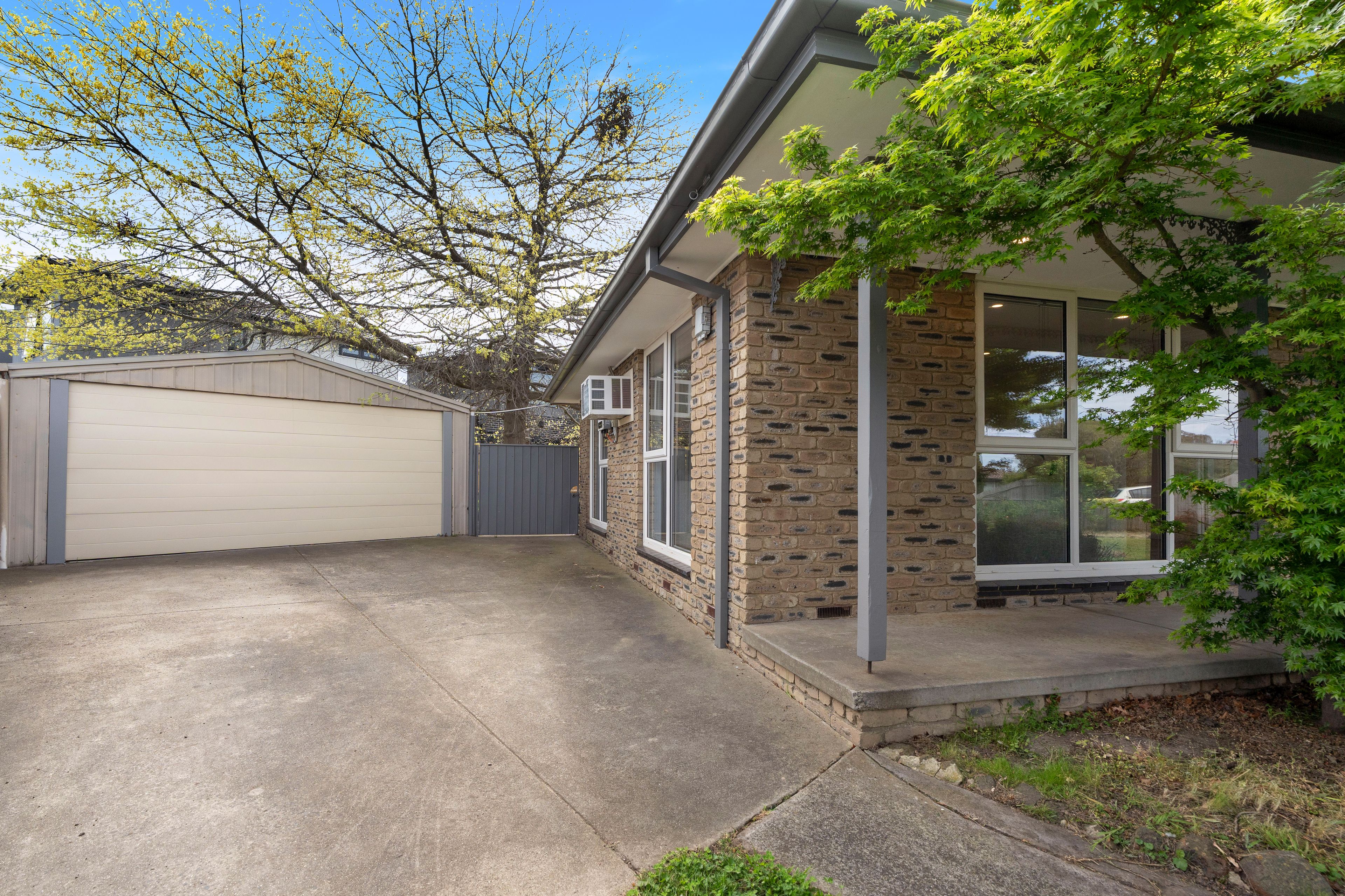 24 Milburn Place, Craigieburn, VIC 3064