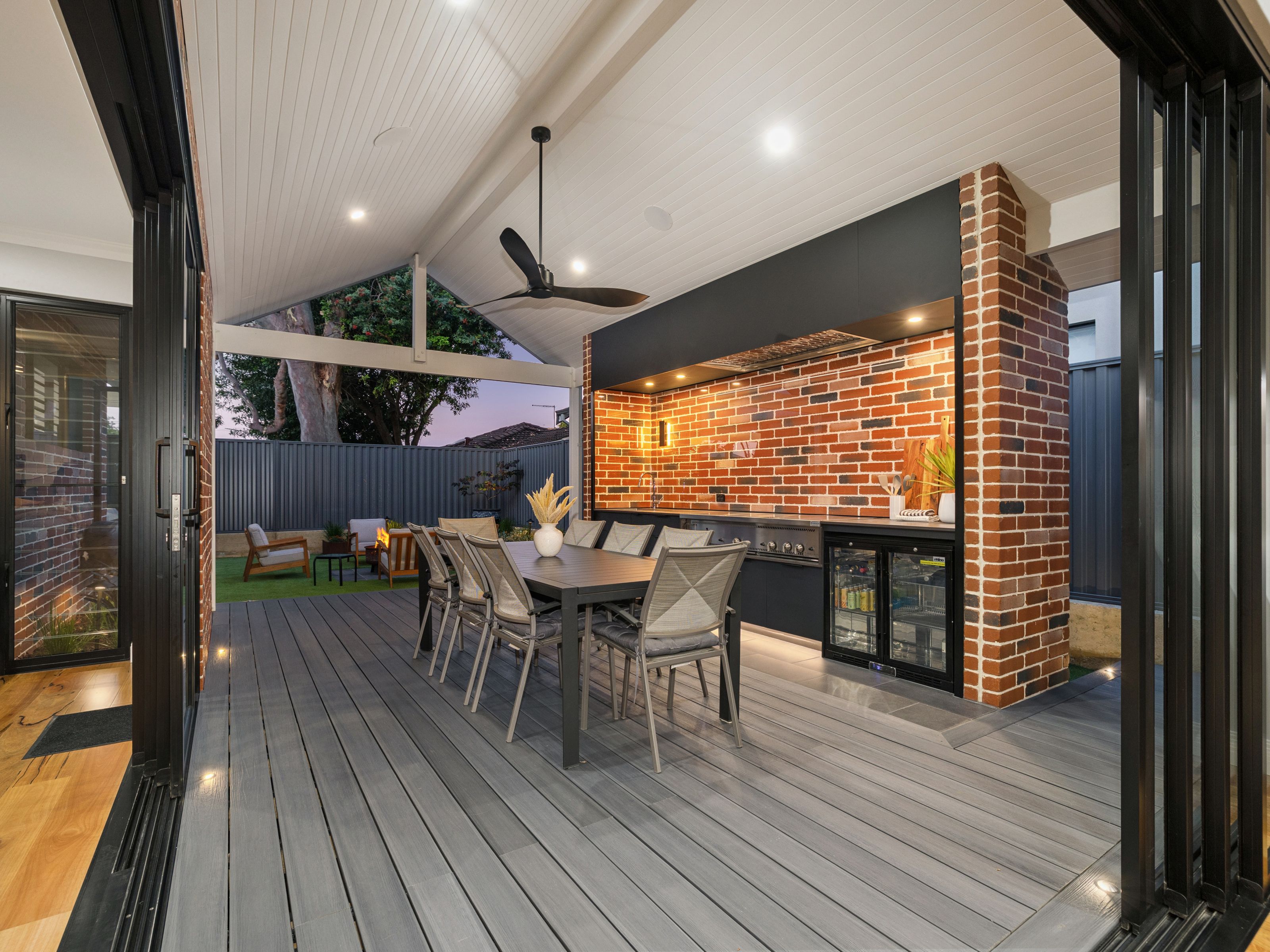 84A Mackie Street — photo 10 of 29