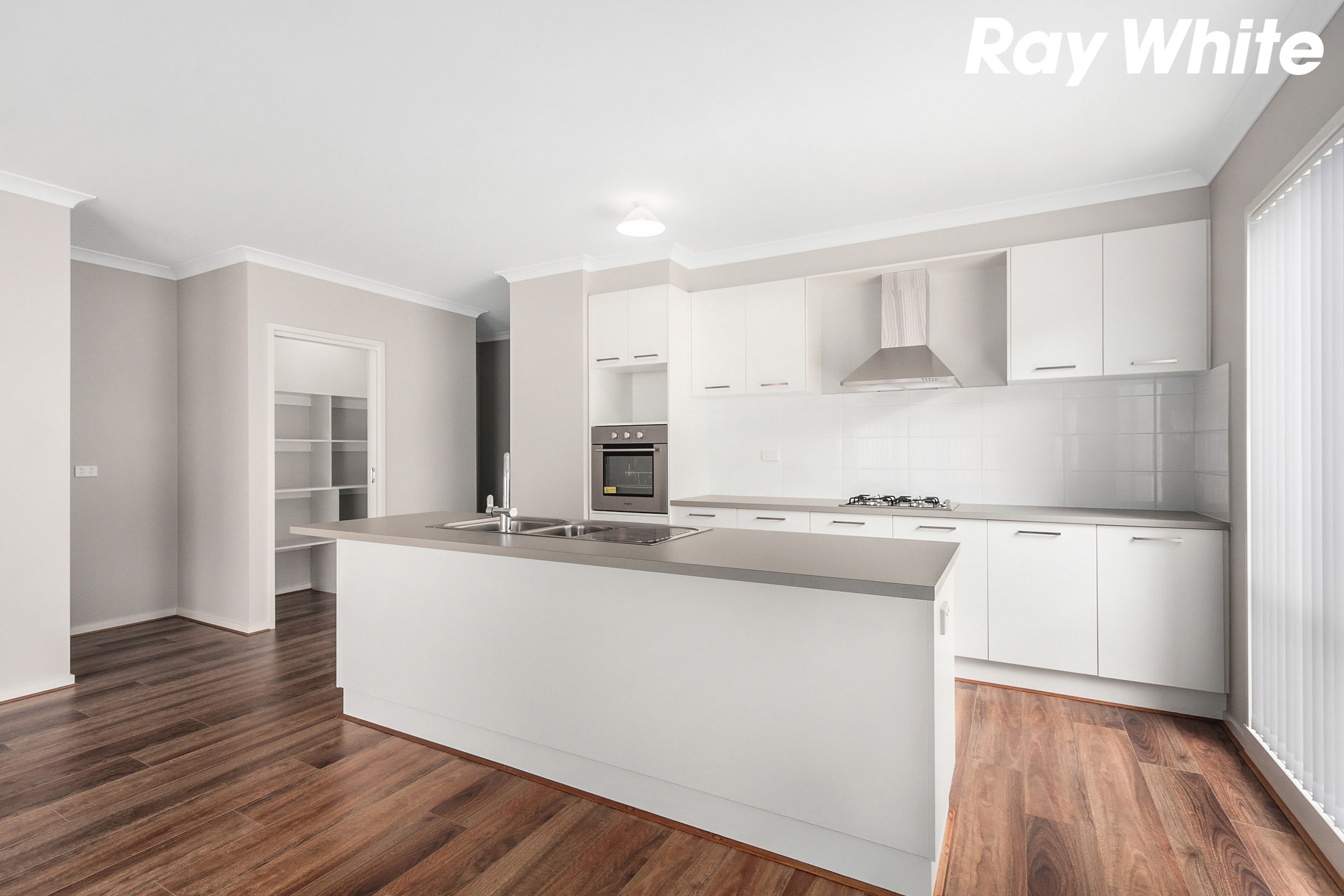 13 Tolkien Boulevard, OFFICER, VIC 3809