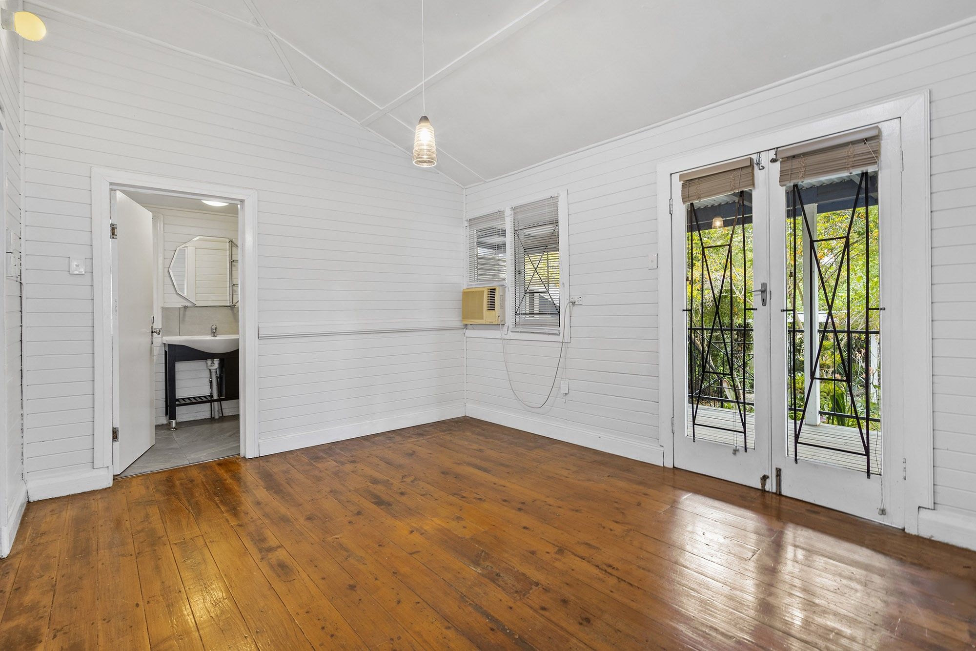 39 London Street, Eight Mile Plains, QLD 4113