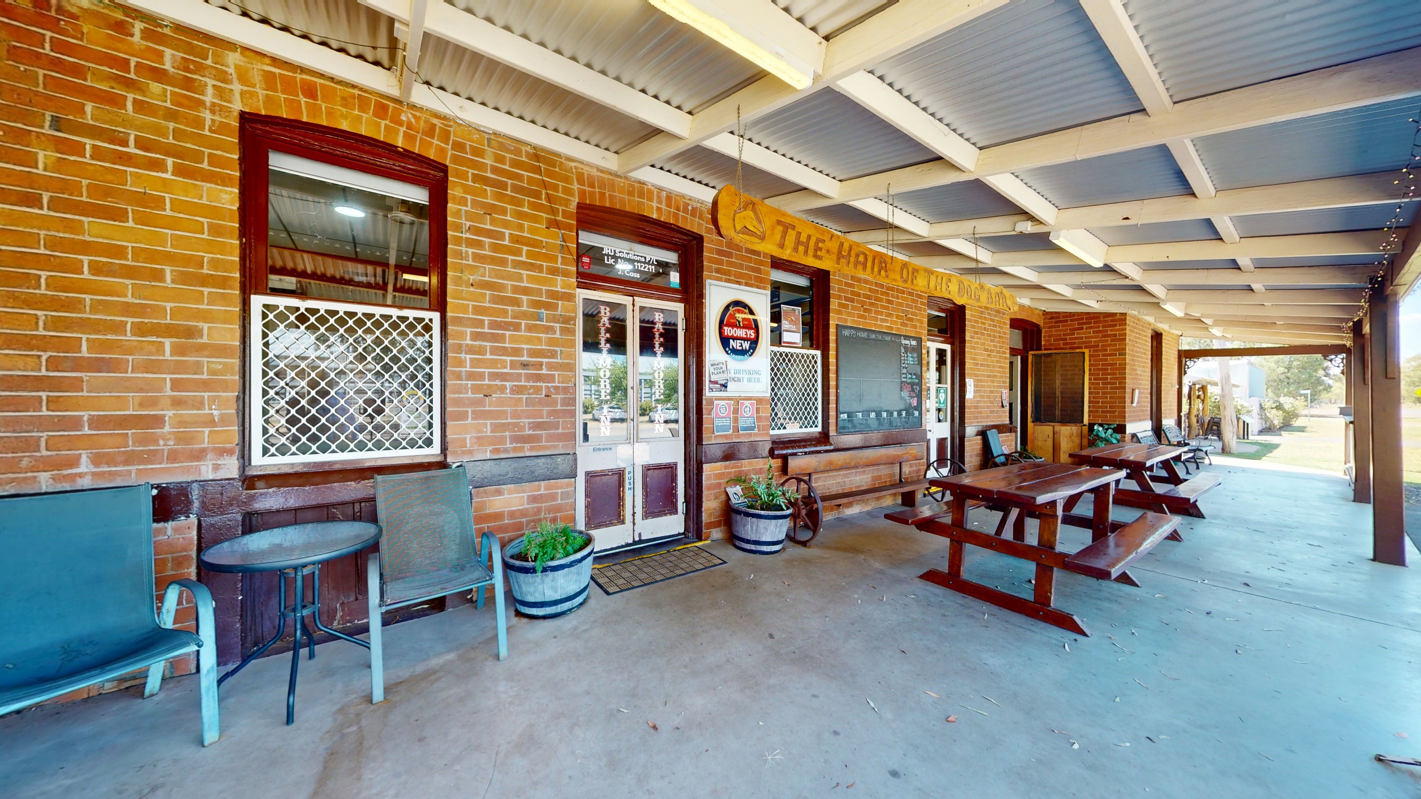 Hair Of The Dog, 26-28 Federation Street, Ballimore, NSW 2830