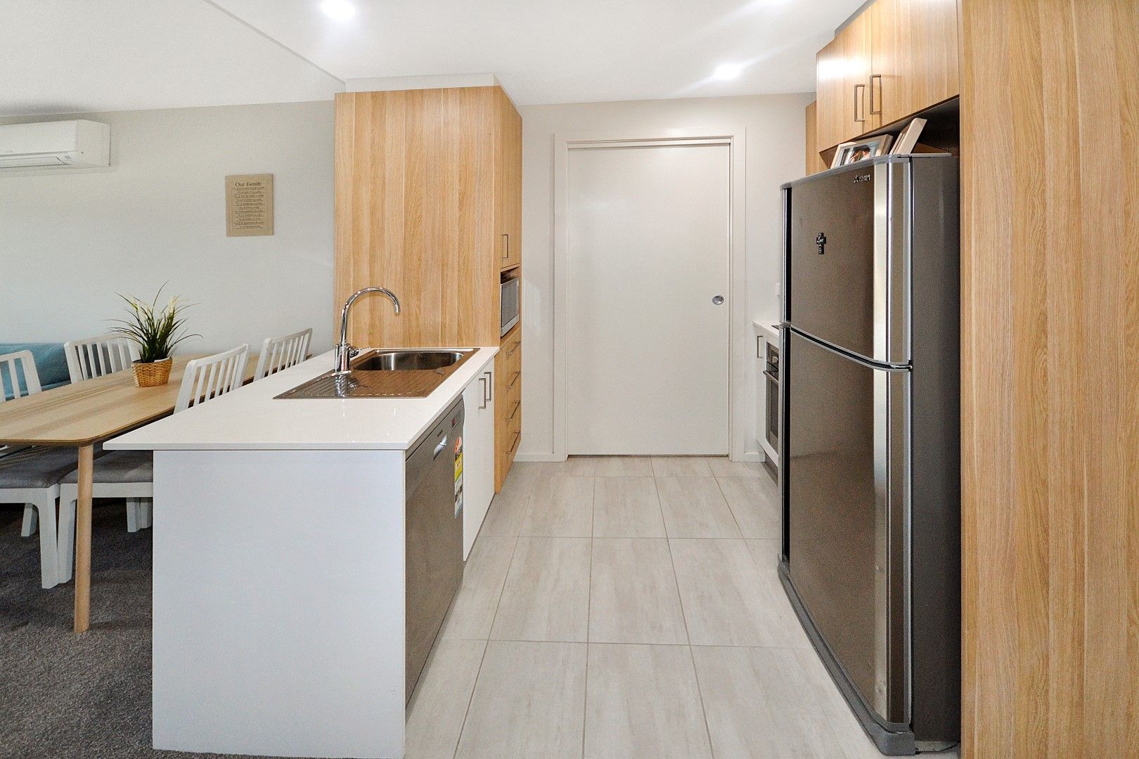 302/325 Anketell Street, Greenway, ACT 2900