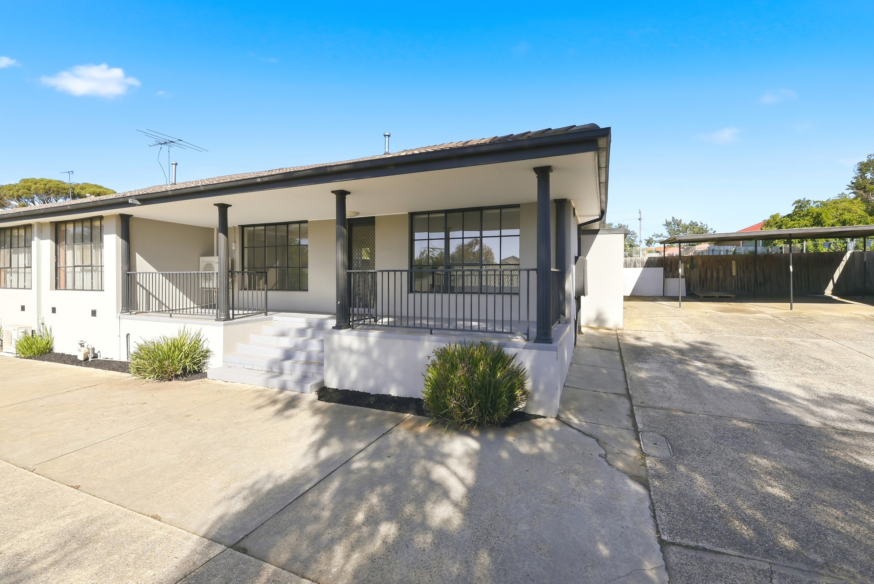 6/159 Oshanassy Street, Sunbury, VIC 3429