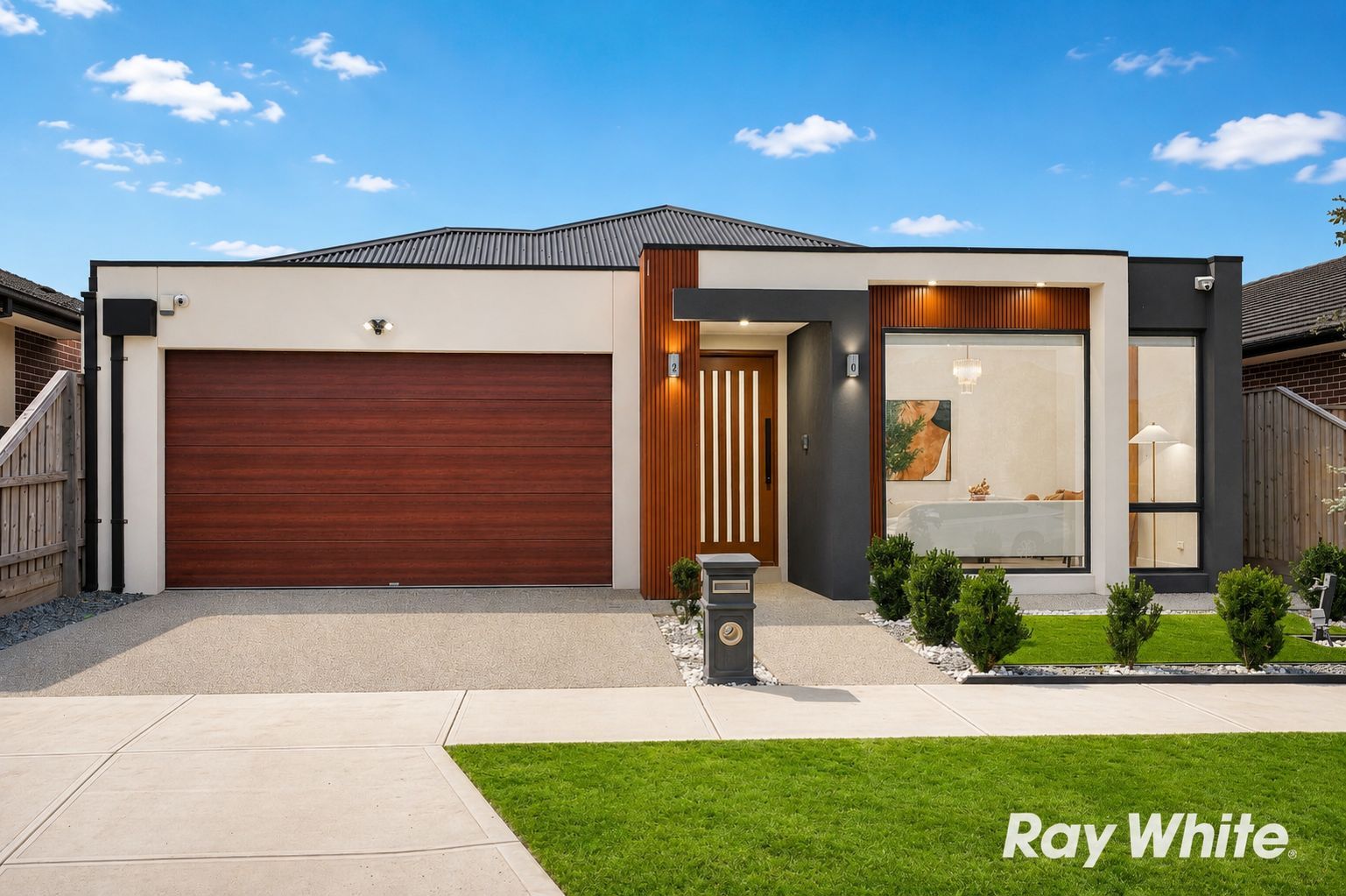 20 Syrah Parade — photo from Ray White Donnybrook