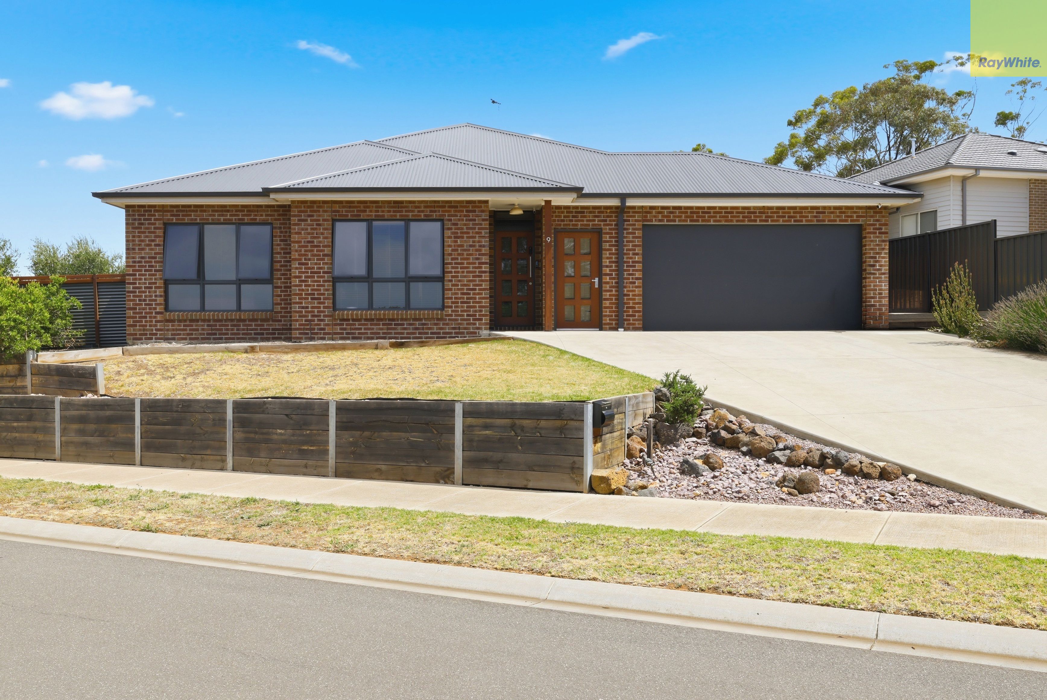 9 Pinnacle Court, Bacchus Marsh VIC 3340