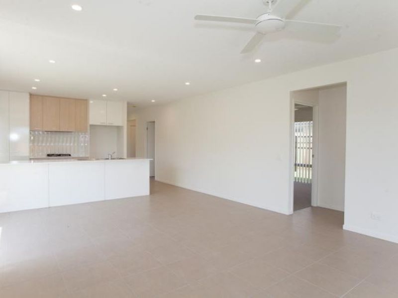 25 Paperbark Crescent, Coomera, QLD 4209