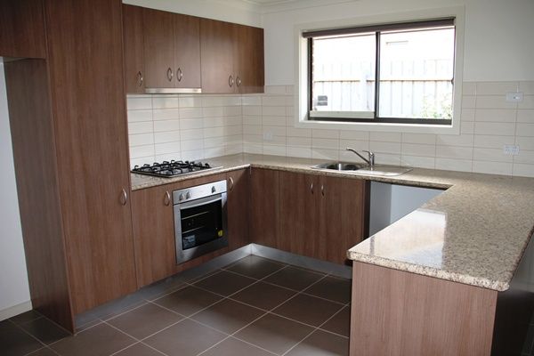 1/214 Spring Street, Reservoir, VIC 3073