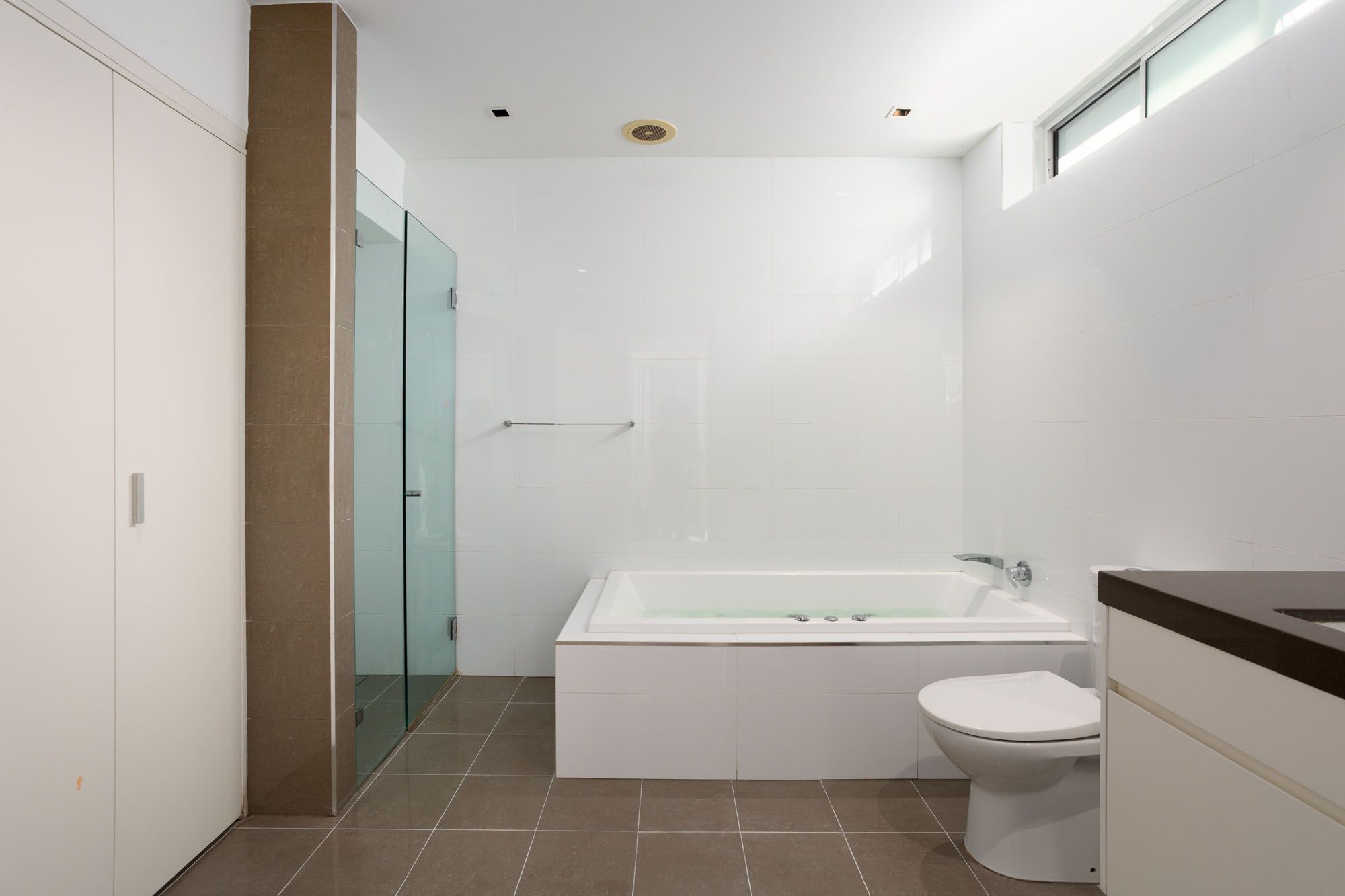 90 Cutler Road — photo 10 of 13