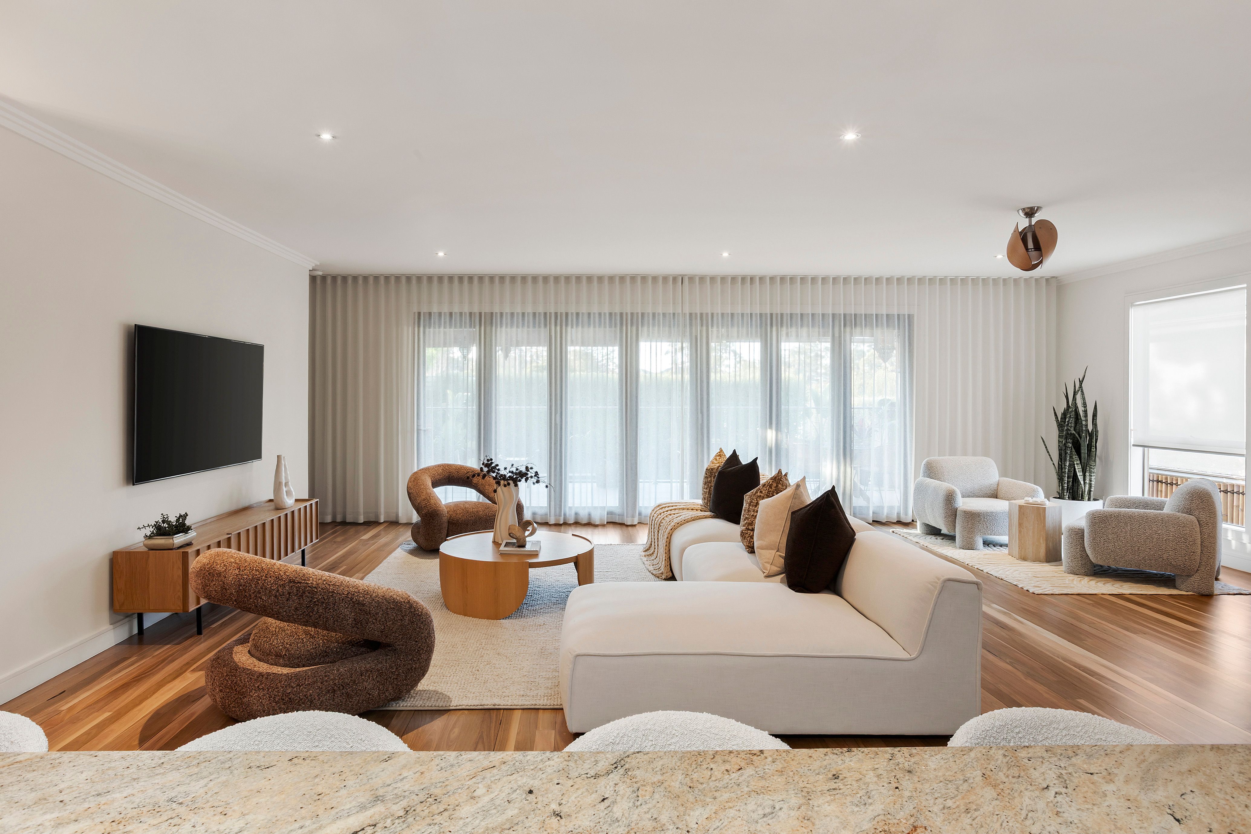 11 Moule Avenue — photo 4 of 16