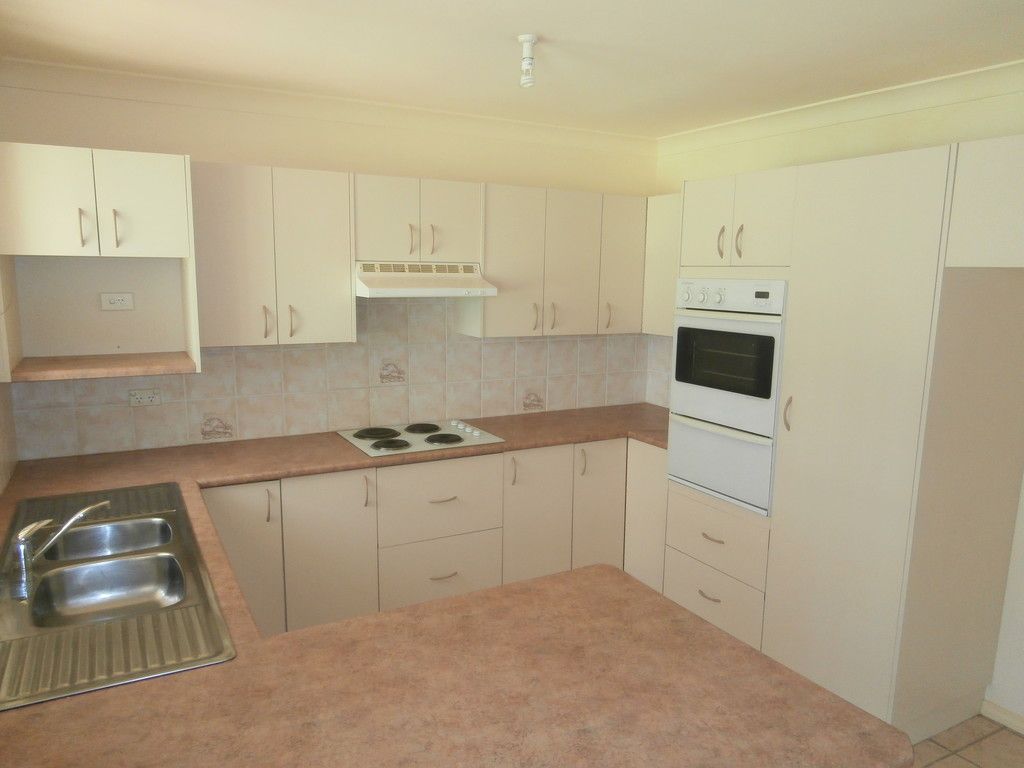 17 Asteria Street, Worrigee, NSW 2540
