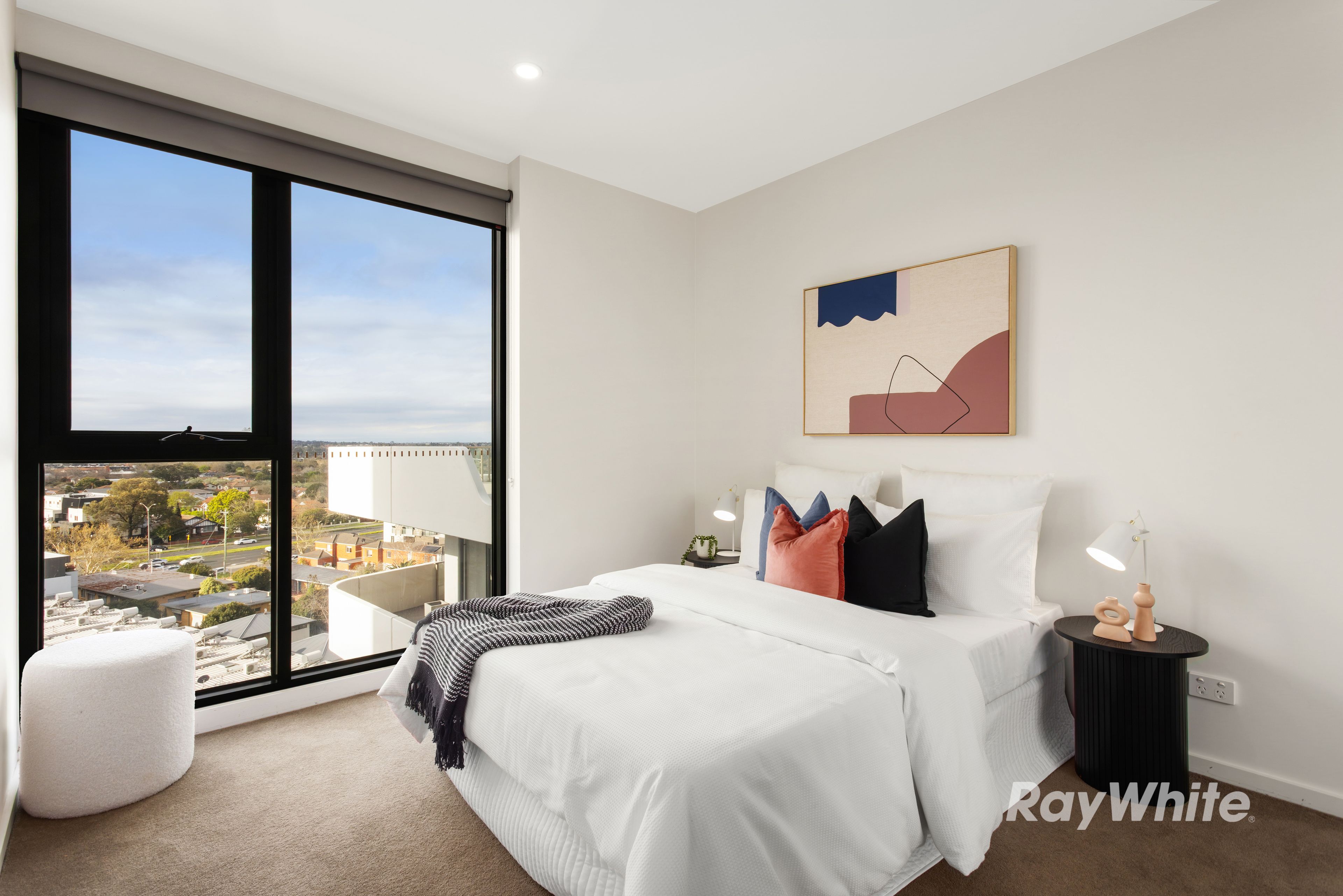 802/16 Woorayl Street — photo 8 of 14