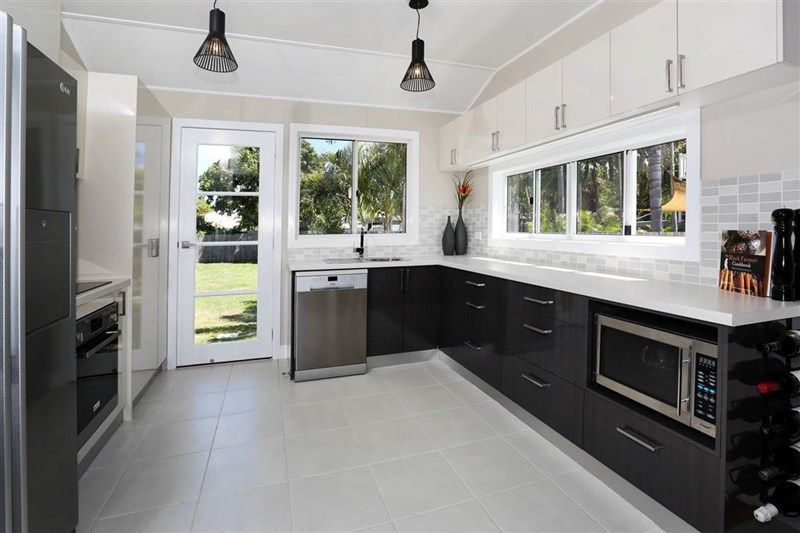 12 Townsville Street, West End, QLD 4810