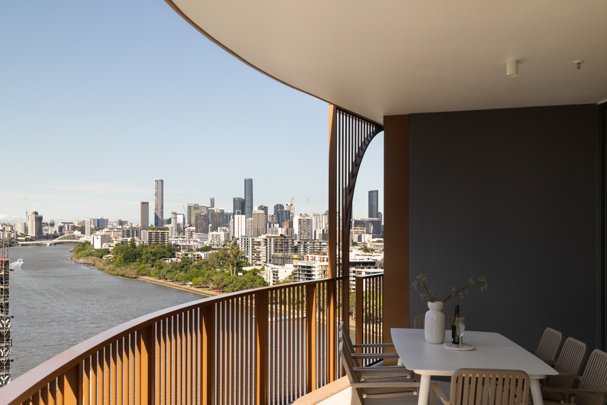 11401/600 Coronation Drive, Toowong, QLD 4066