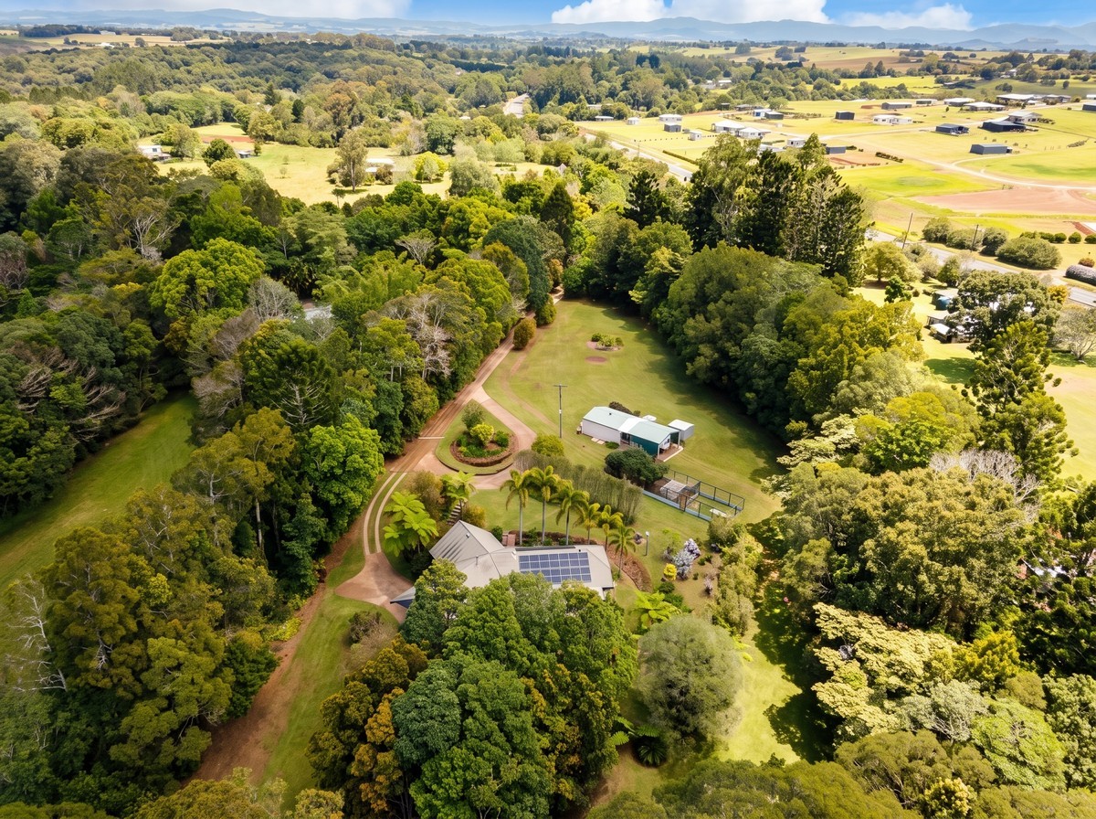 502 Lake Barrine Road, Malanda, QLD 4885