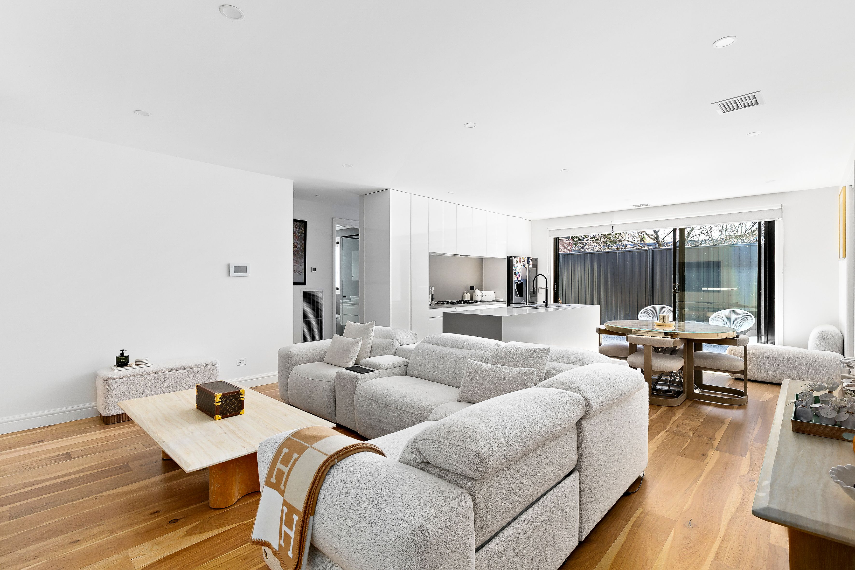 2/55 Mathieson Street — photo 8 of 16