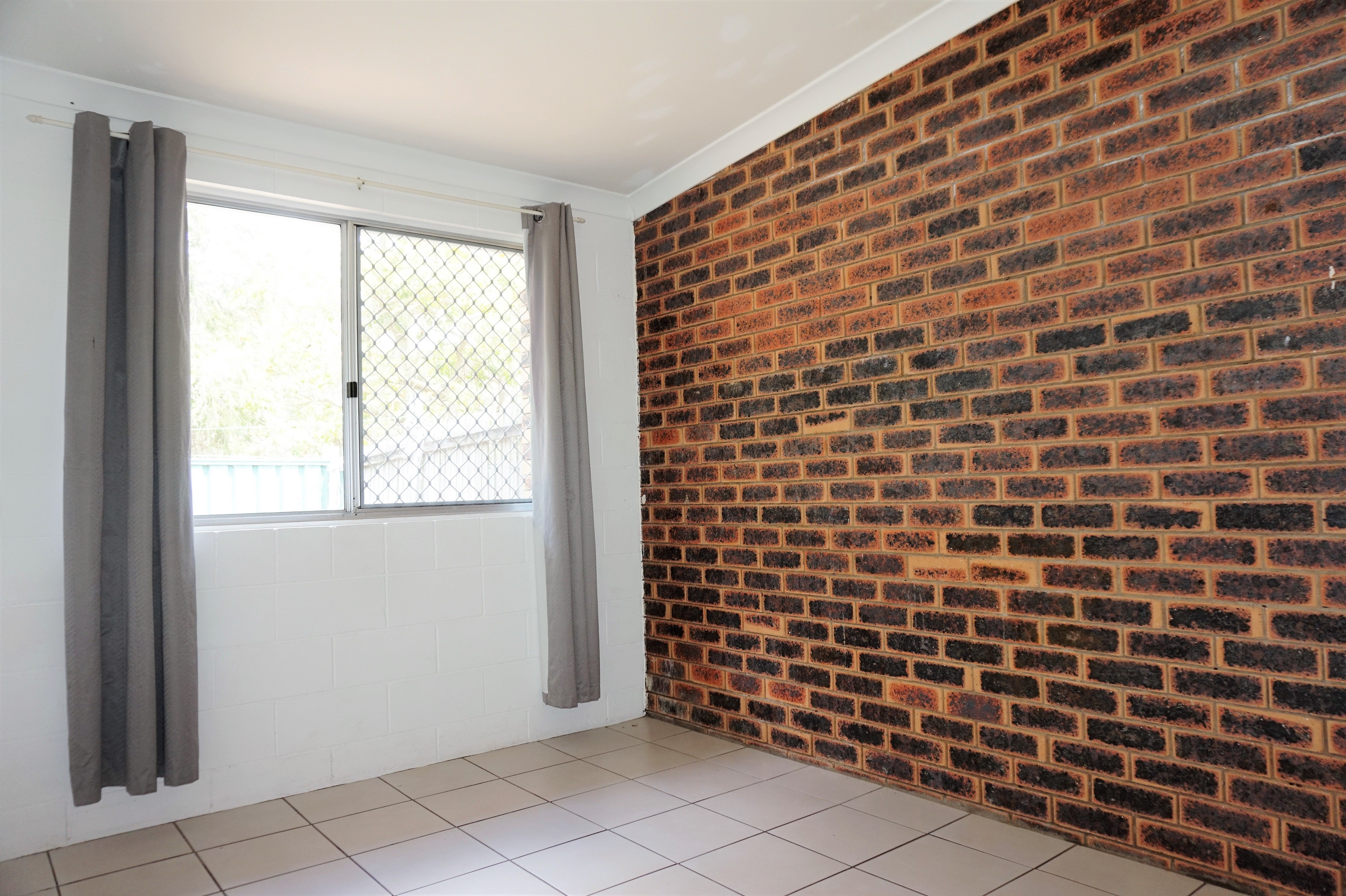 1/12 Defiance Road, Logan Central, QLD 4114