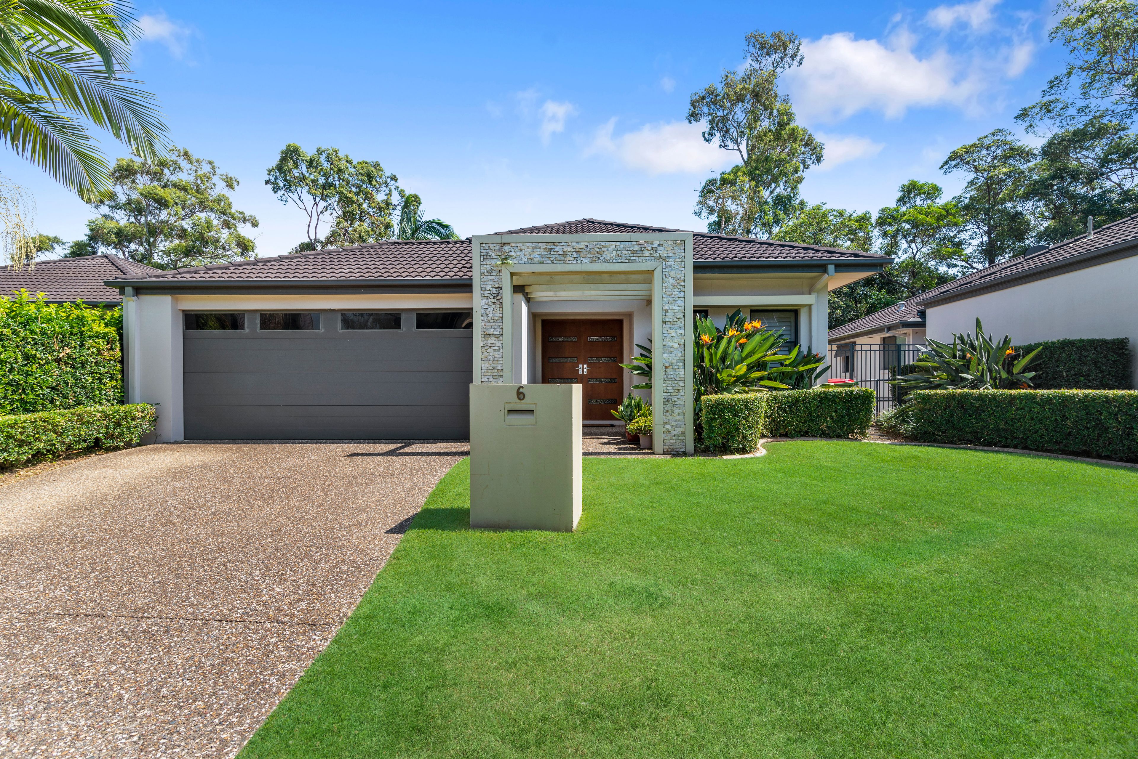 6 Northpoint Close, Robina, QLD 4226