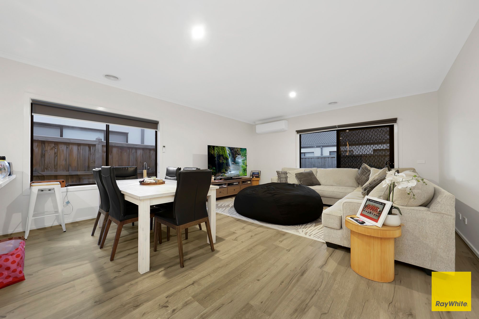 21 Urquhart Street — photo 3 of 15