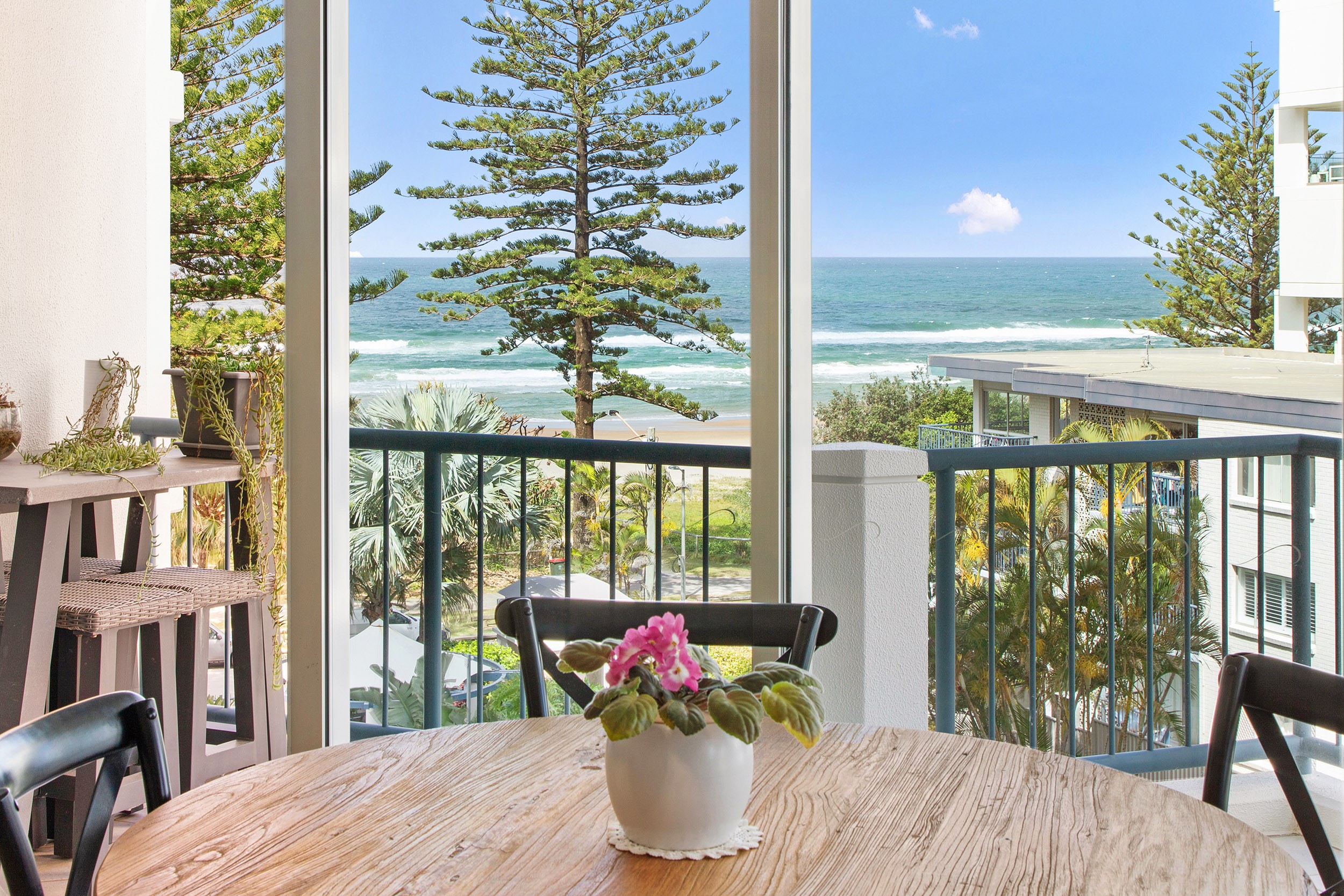 23/100 Old Burleigh Road, Broadbeach, QLD 4218