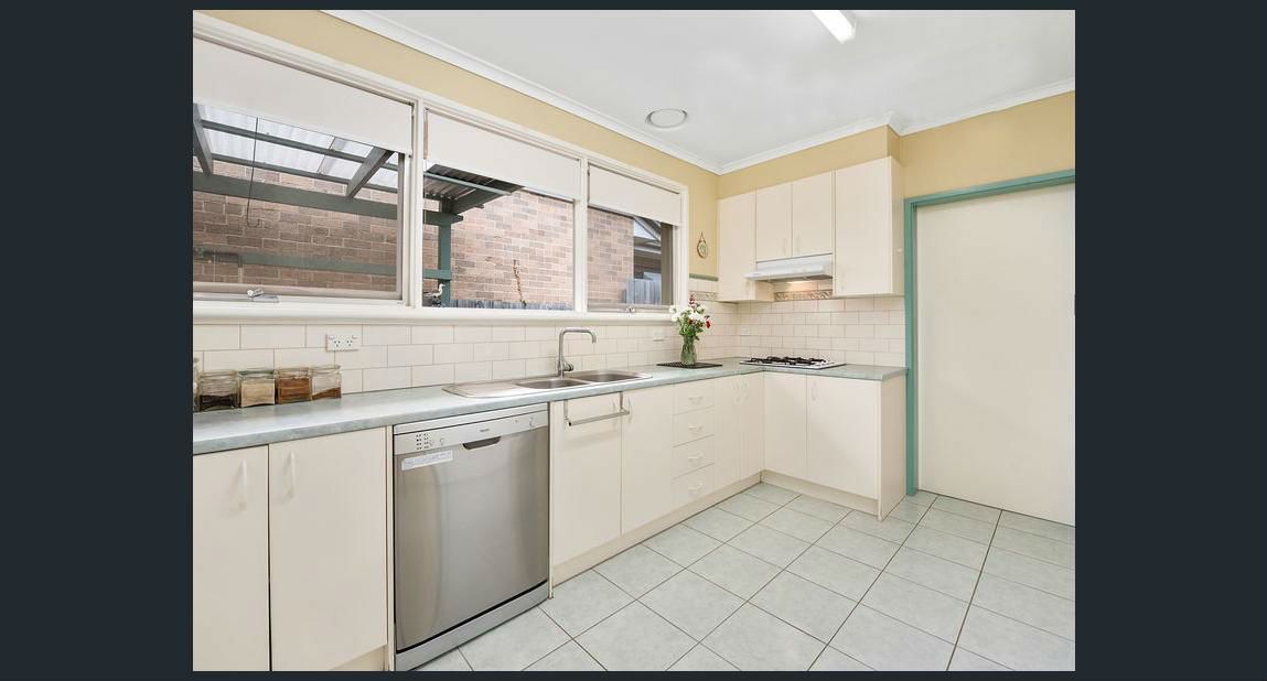6 Hertford Court, Wantirna South, VIC 3152