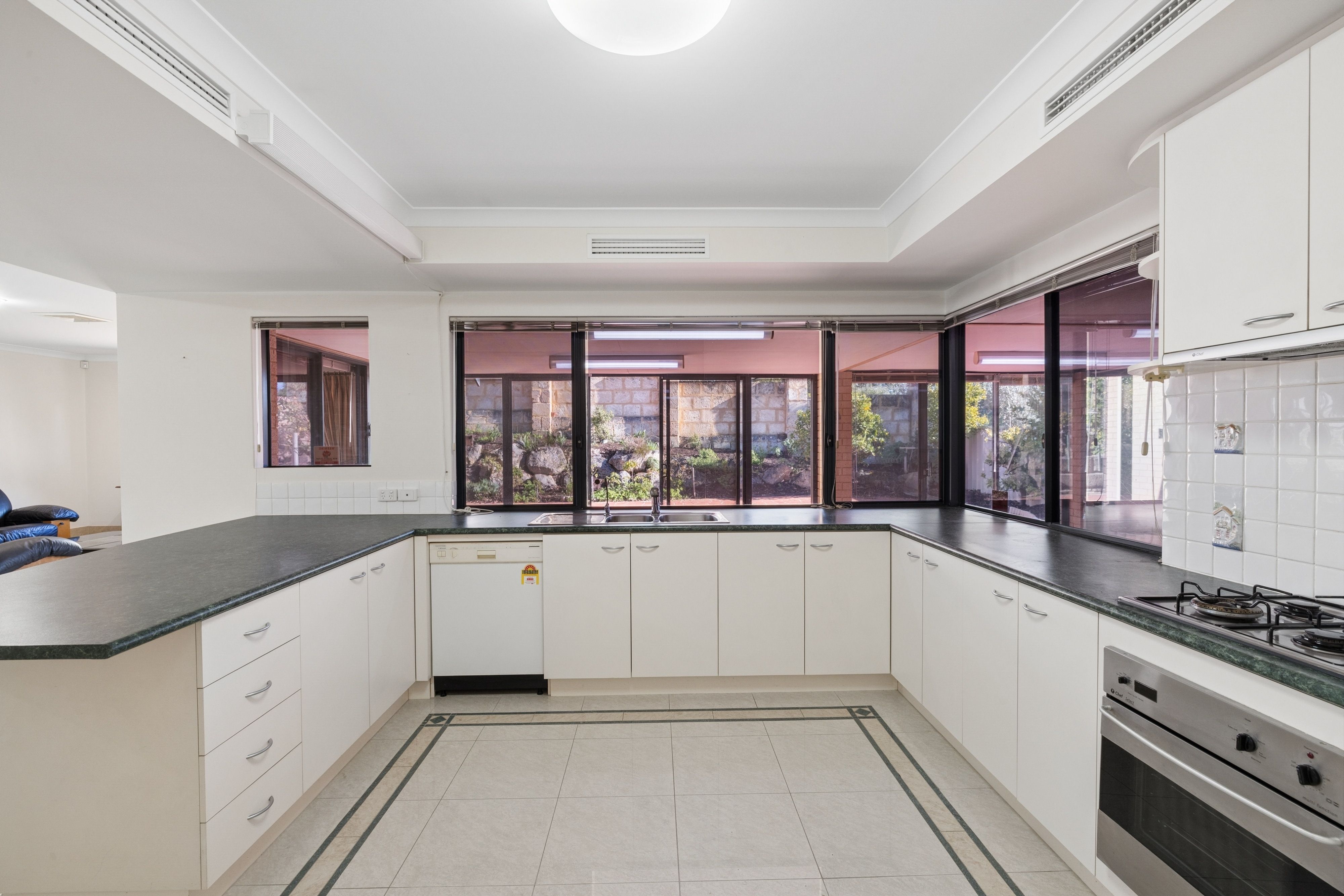 57 Mofflyn Circle — photo 3 of 30