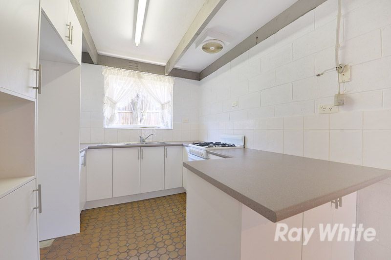 5 Mareeba Crescent, Bayswater, VIC 3153