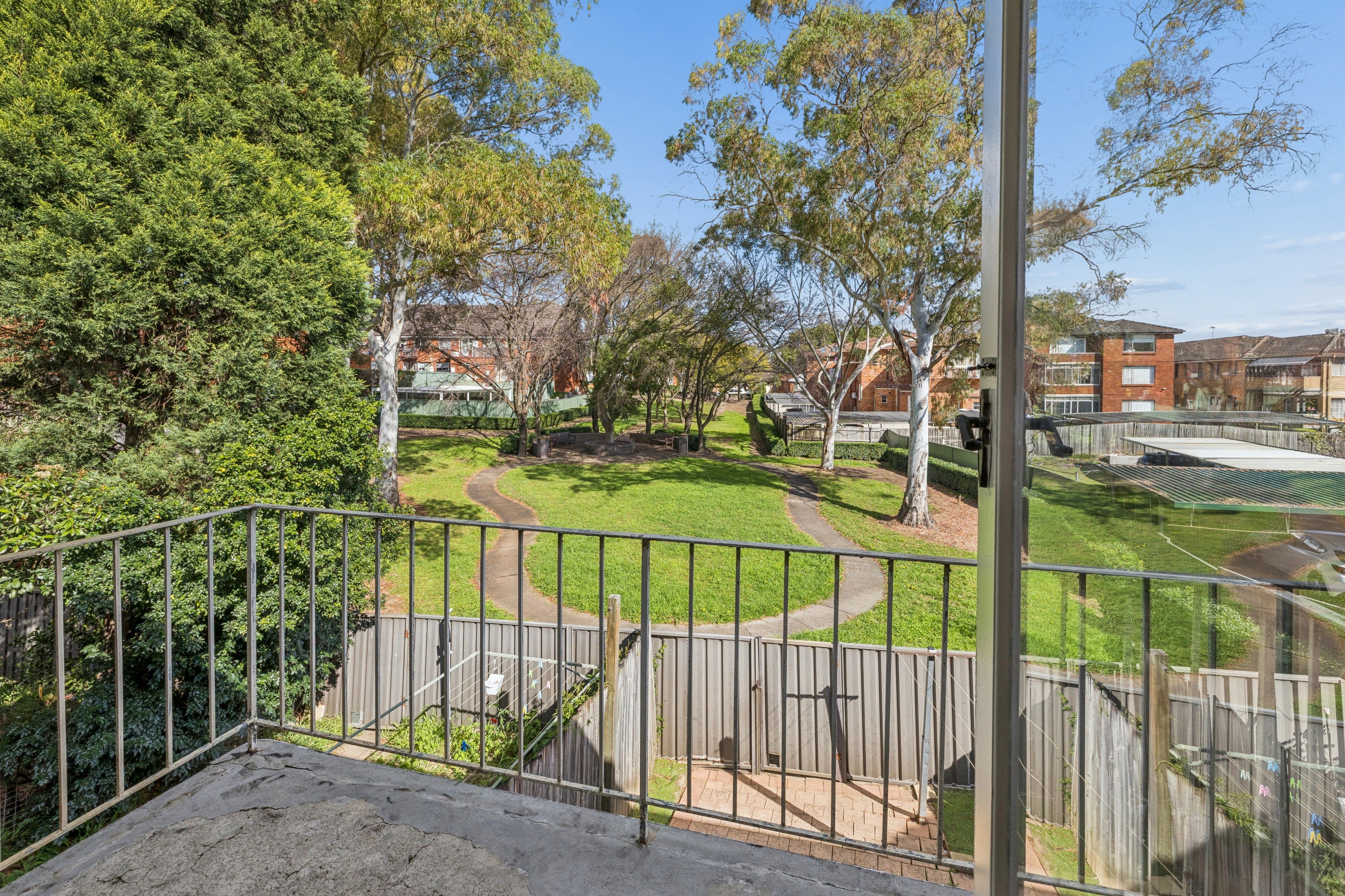 3/23 Parry Avenue — photo 8 of 17