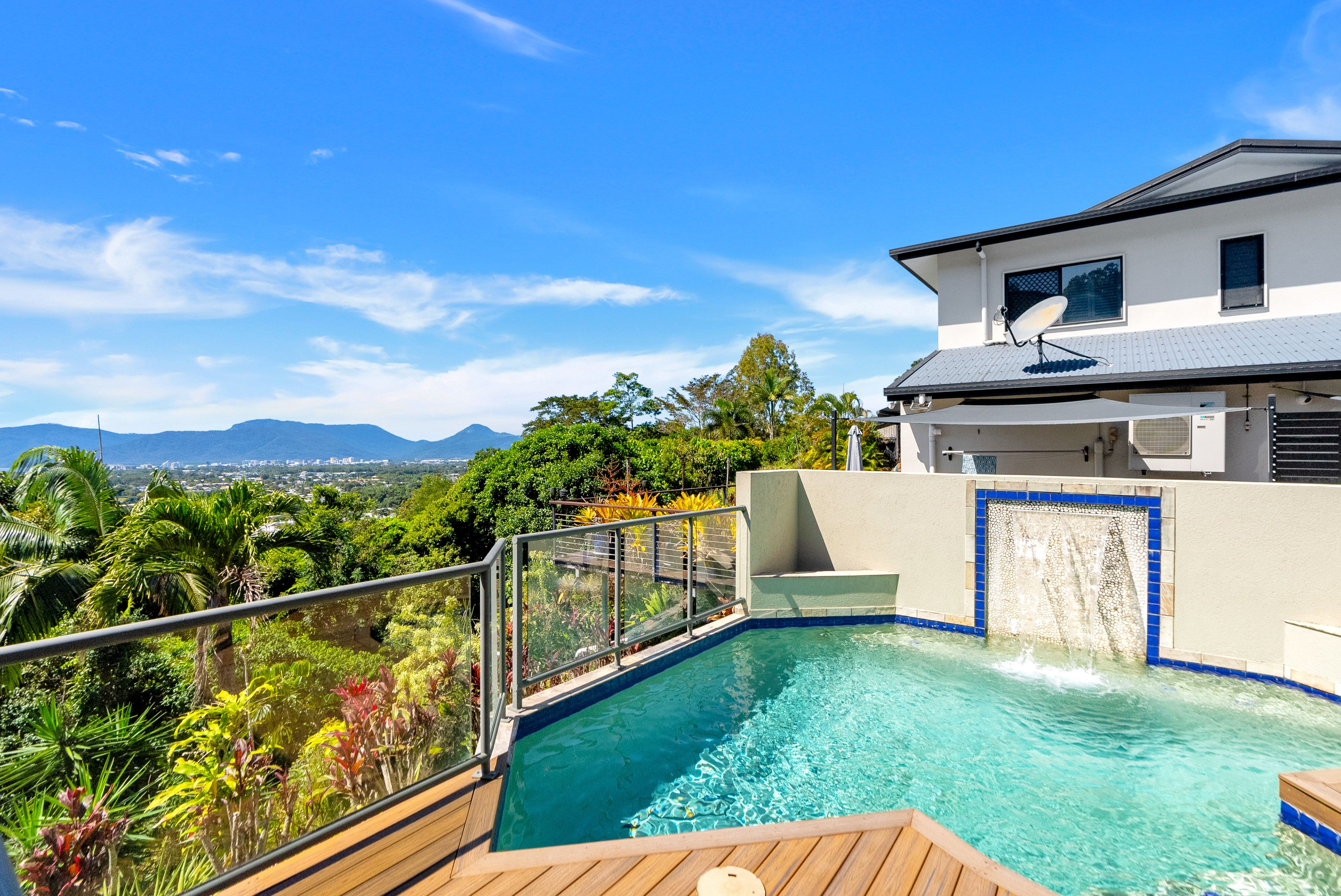 26 East Parkridge Drive, Brinsmead, QLD 4870