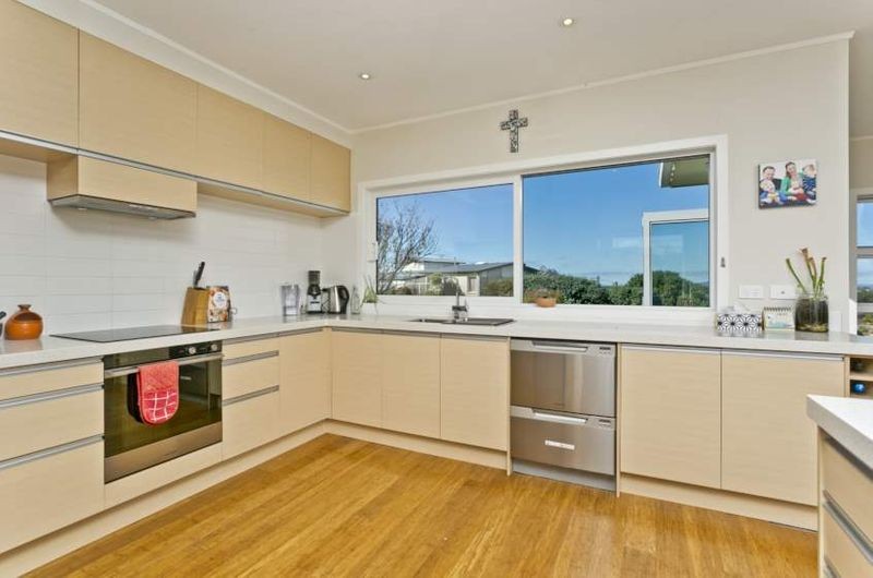 94 Raleigh Road, Northcote, North Shore City