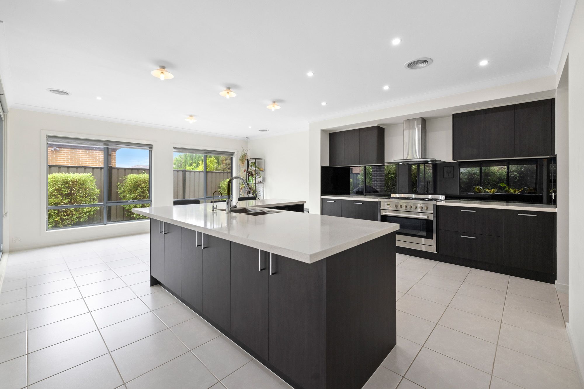 21 Montvale Road, Truganina, VIC 3029